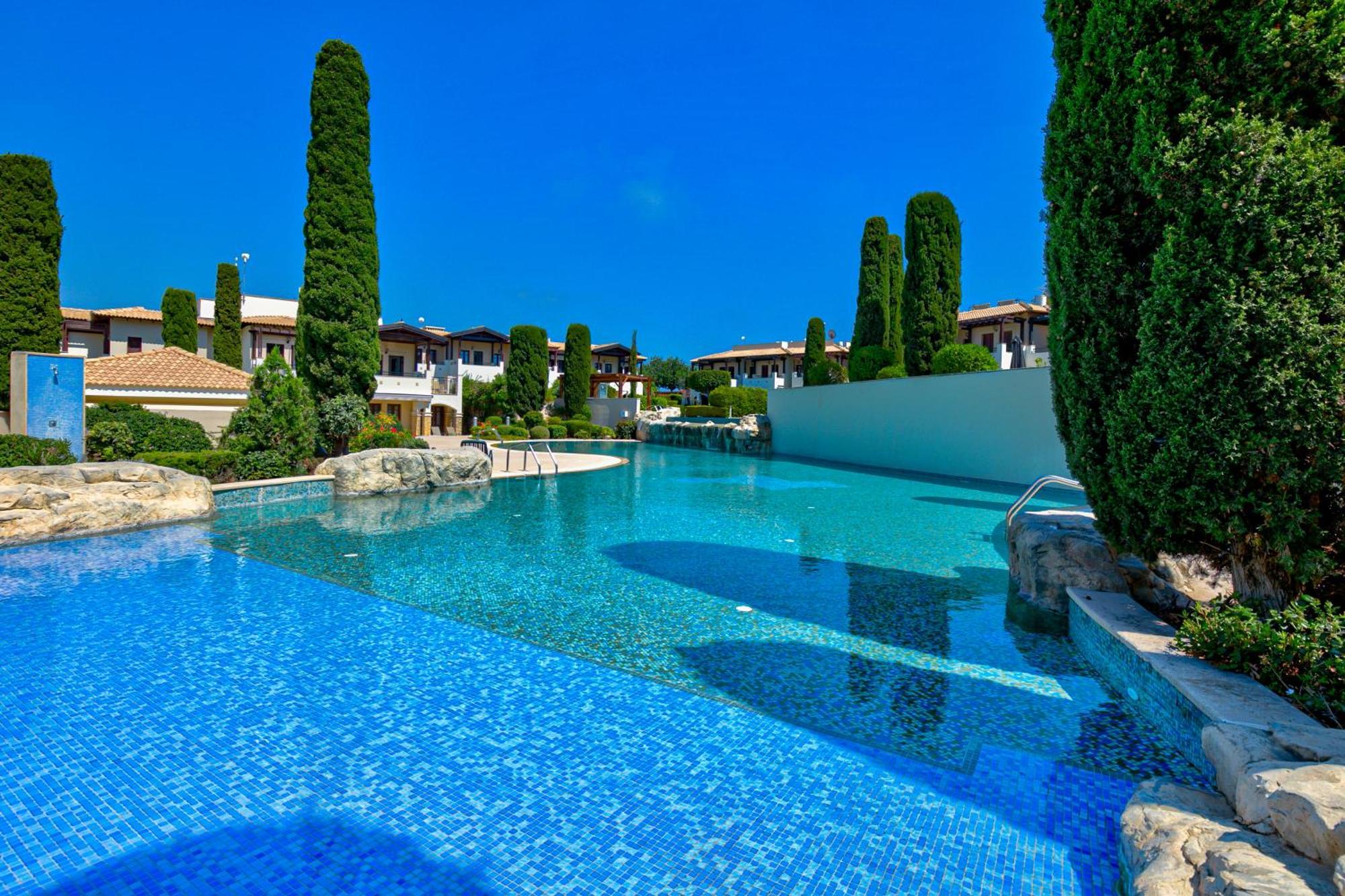 Apartment 2 Bedroom Chloe With Communal Pool, Aphrodite Hills