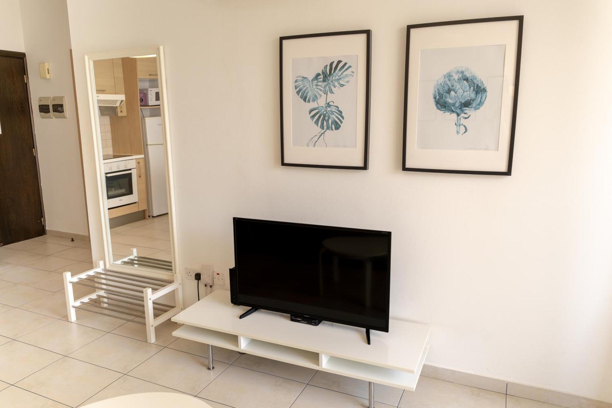 Apartment Blue Dawn Center Flat Larnaca