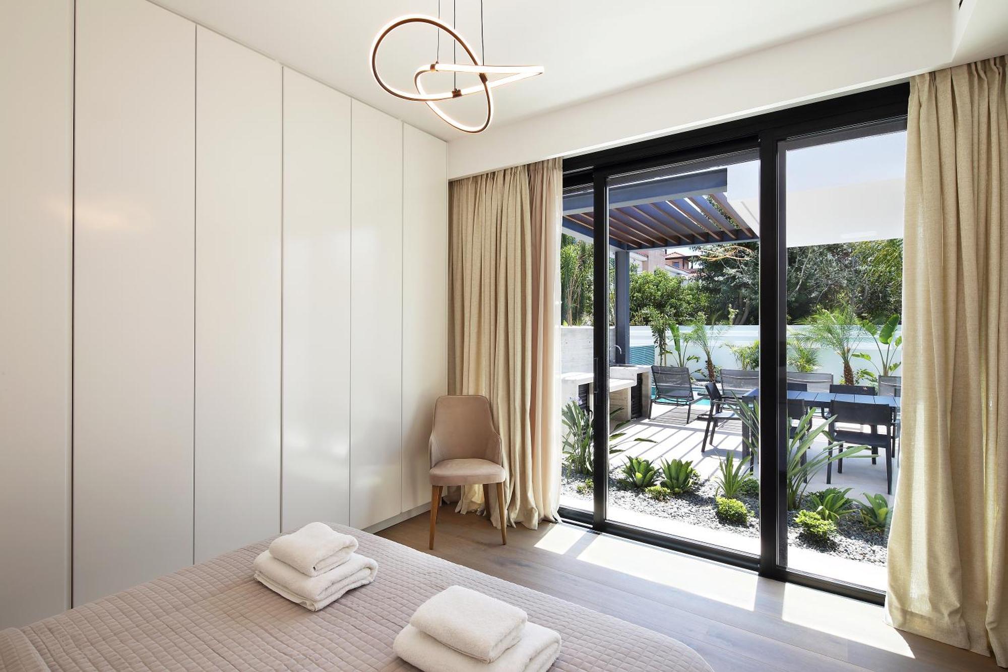 Elysia Park Aparthotel 4*
