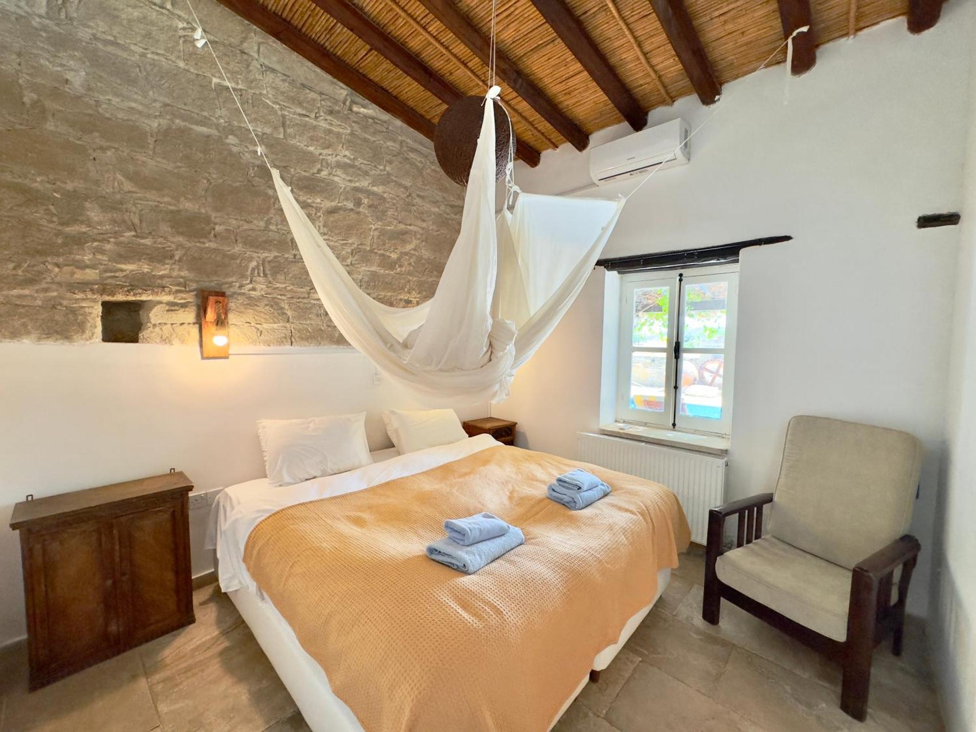 Cyprus Villages & Restaurant - Location - - With Access To Pool And Stunning Views * Tochni