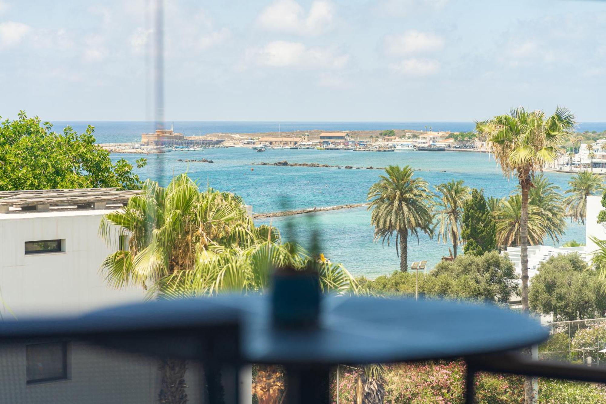 Aparthotel Waterside Sea View *