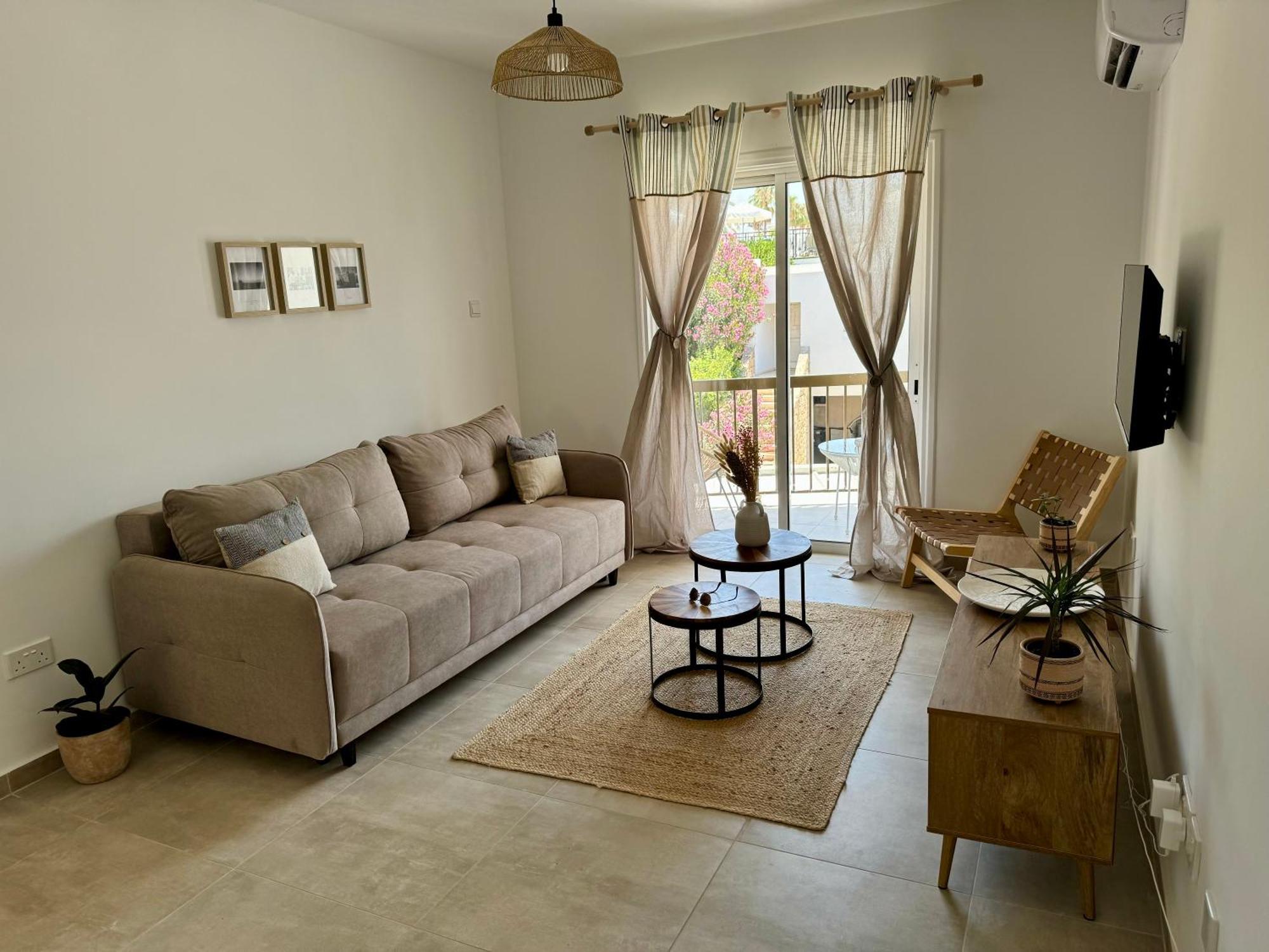 Luxury Two Bed Kato Flat * Paphos