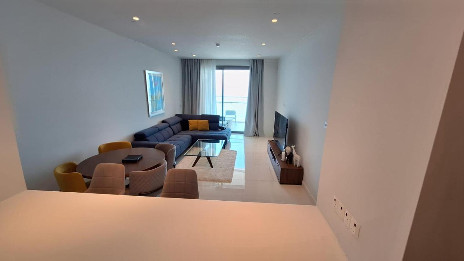 Apartment Del Mar 2 Bedroom Deluxe Seaside 'a'