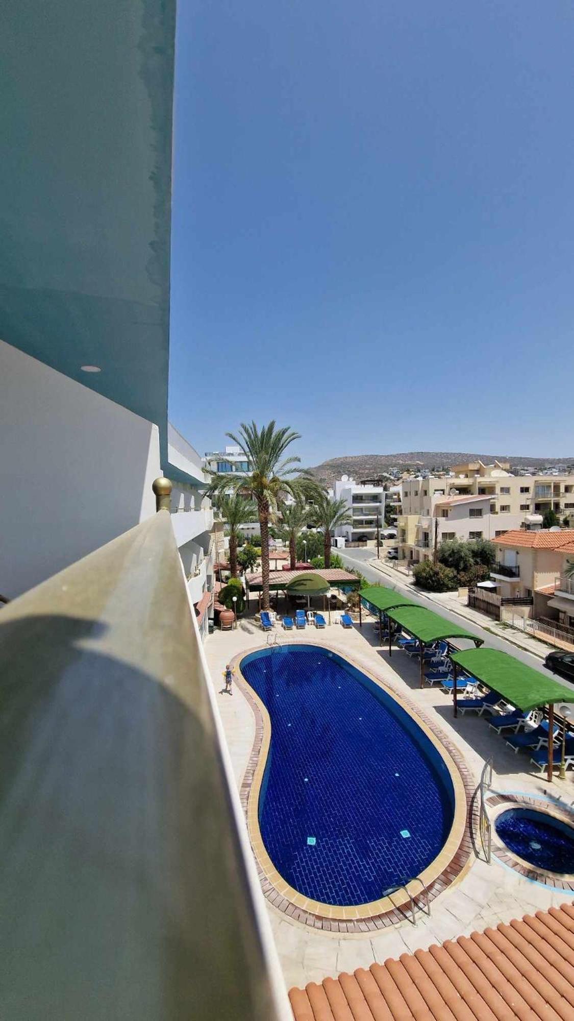 M. Moniatis Hotel 3*