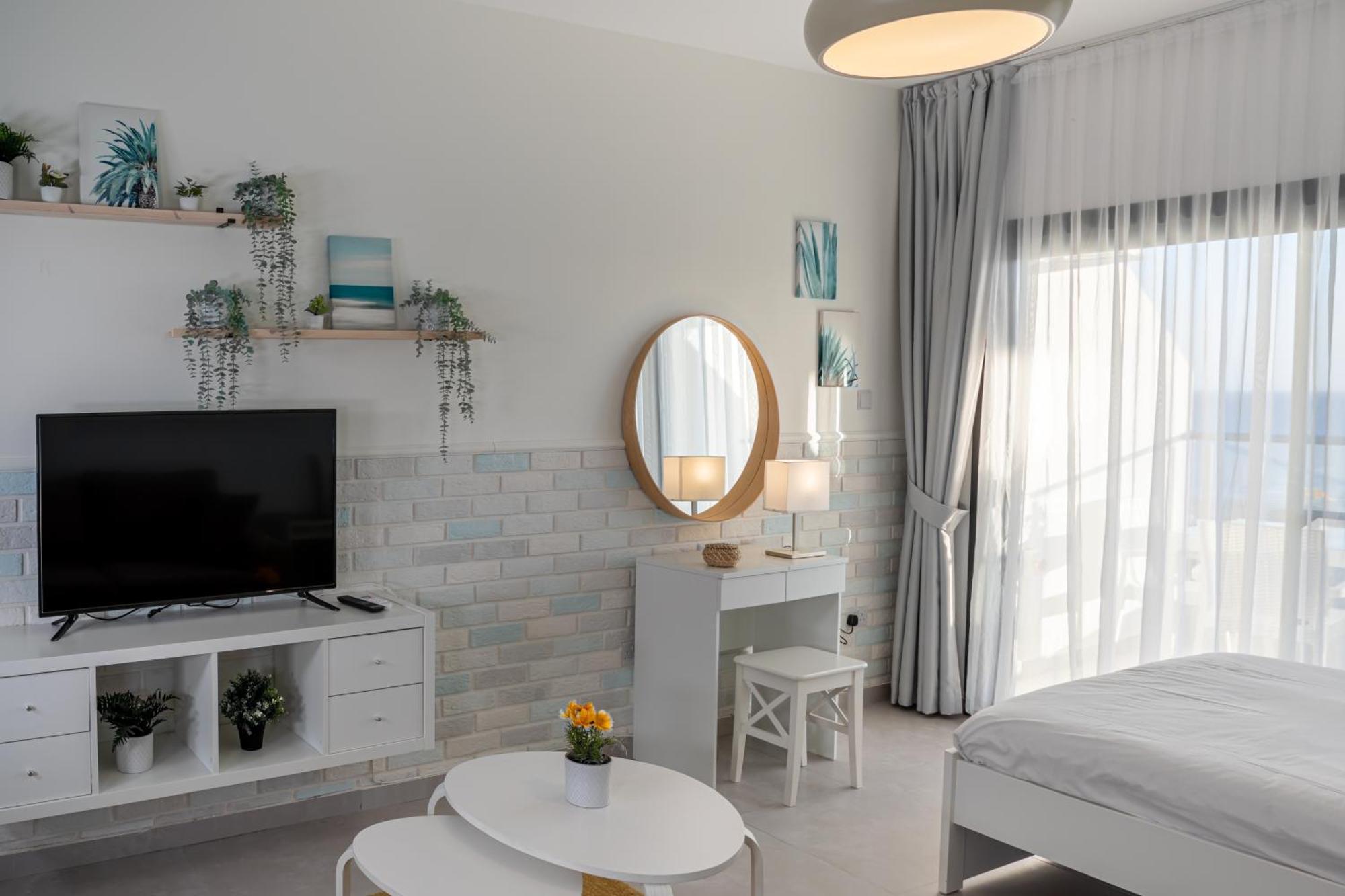 Caesar Blue Seaside Luxury * Gastria