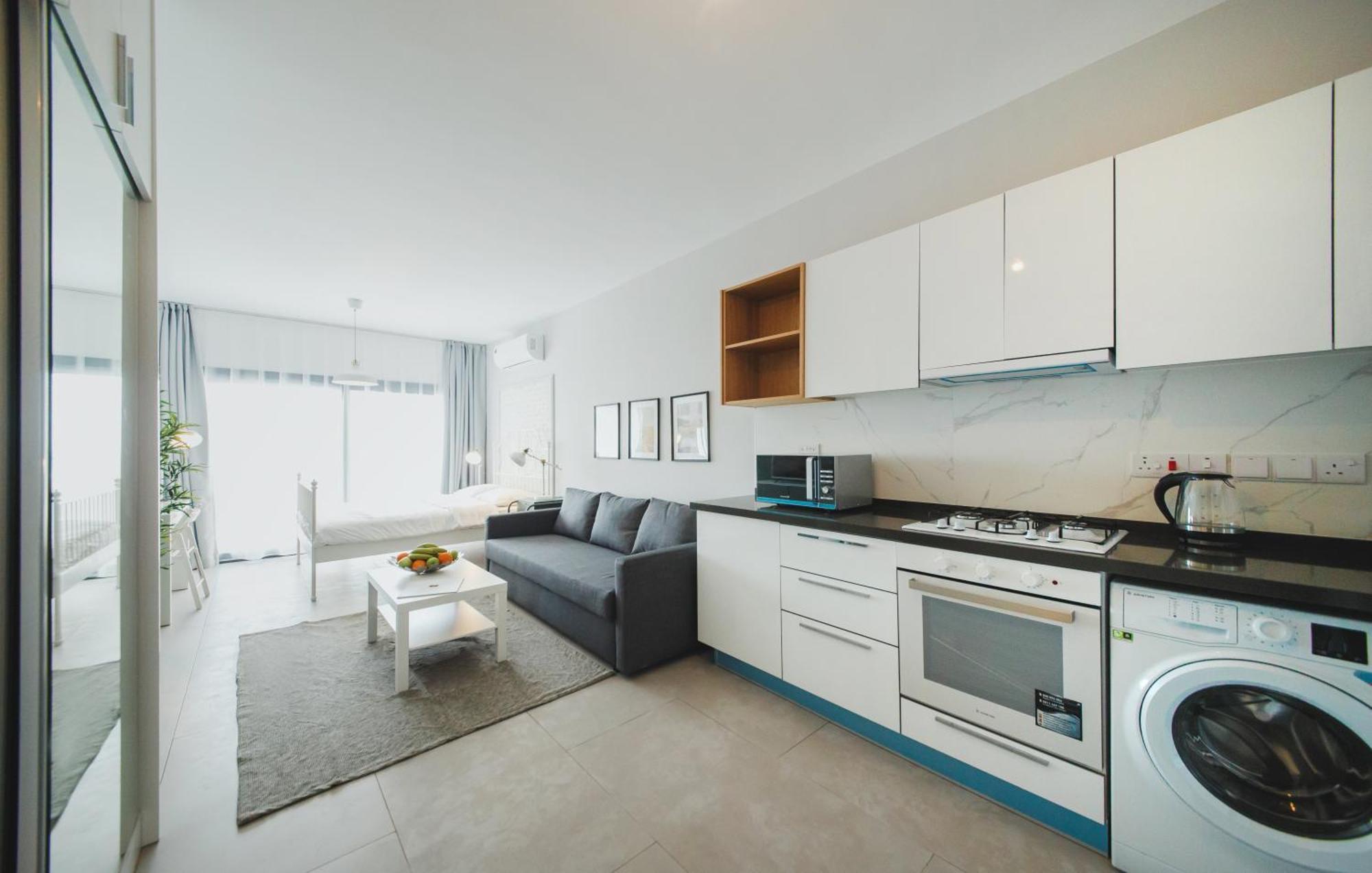 Caesar Blue Seaside Luxury *
