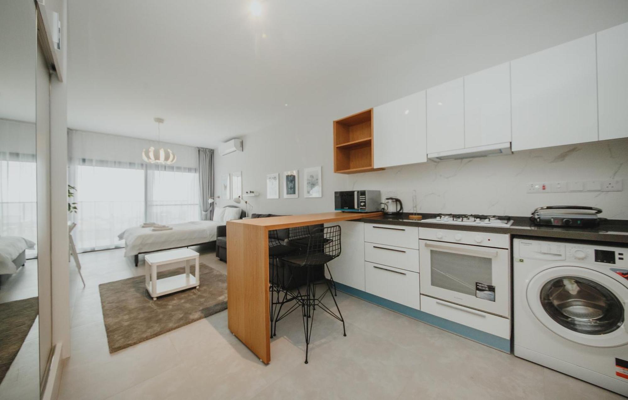 Caesar Blue Seaside Luxury * Gastria