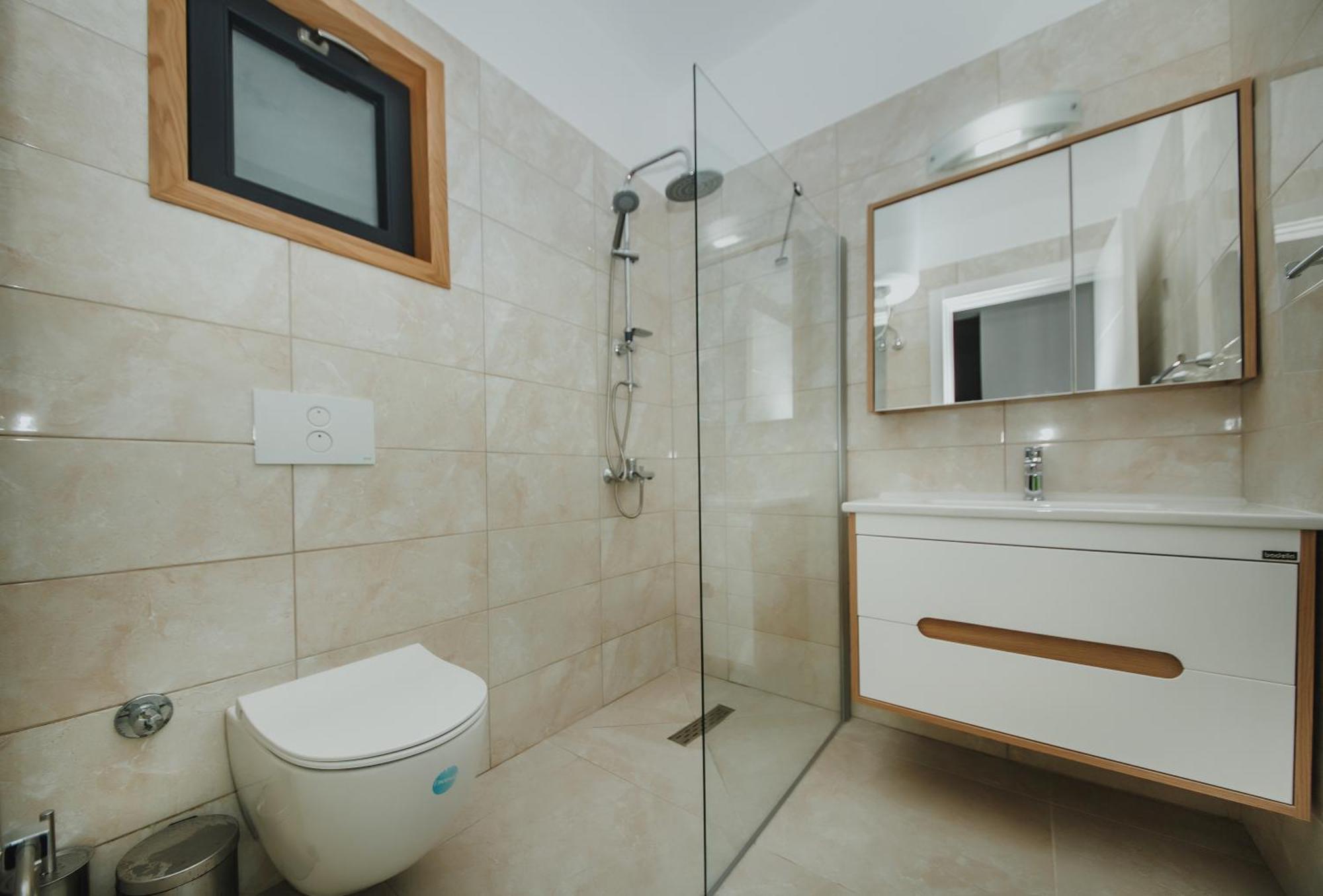Caesar Blue Seaside Luxury Apartamento Gastria
