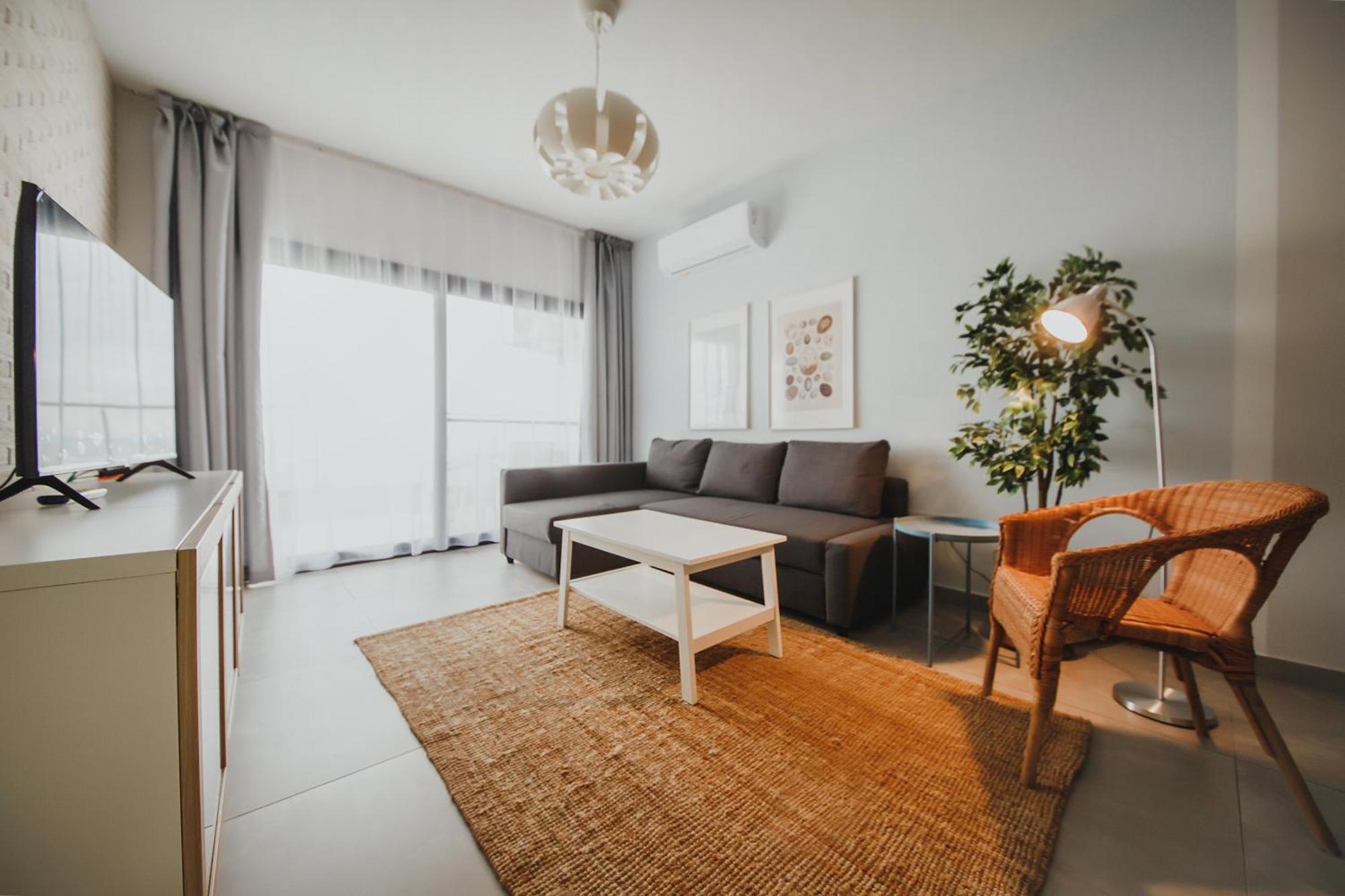 Caesar Blue Seaside Luxury Gastria