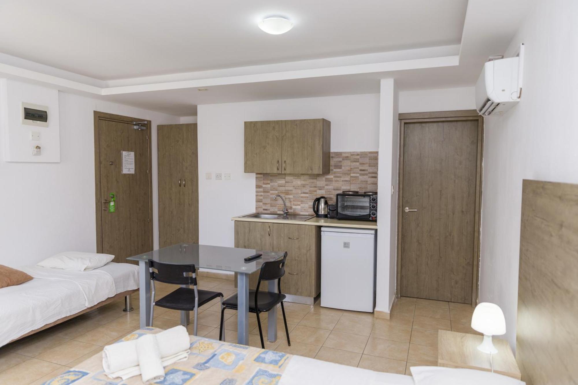 Aparthotel Alecos