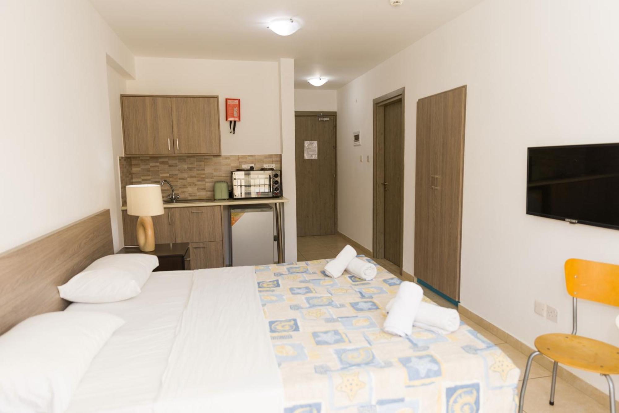 Aparthotel Alecos