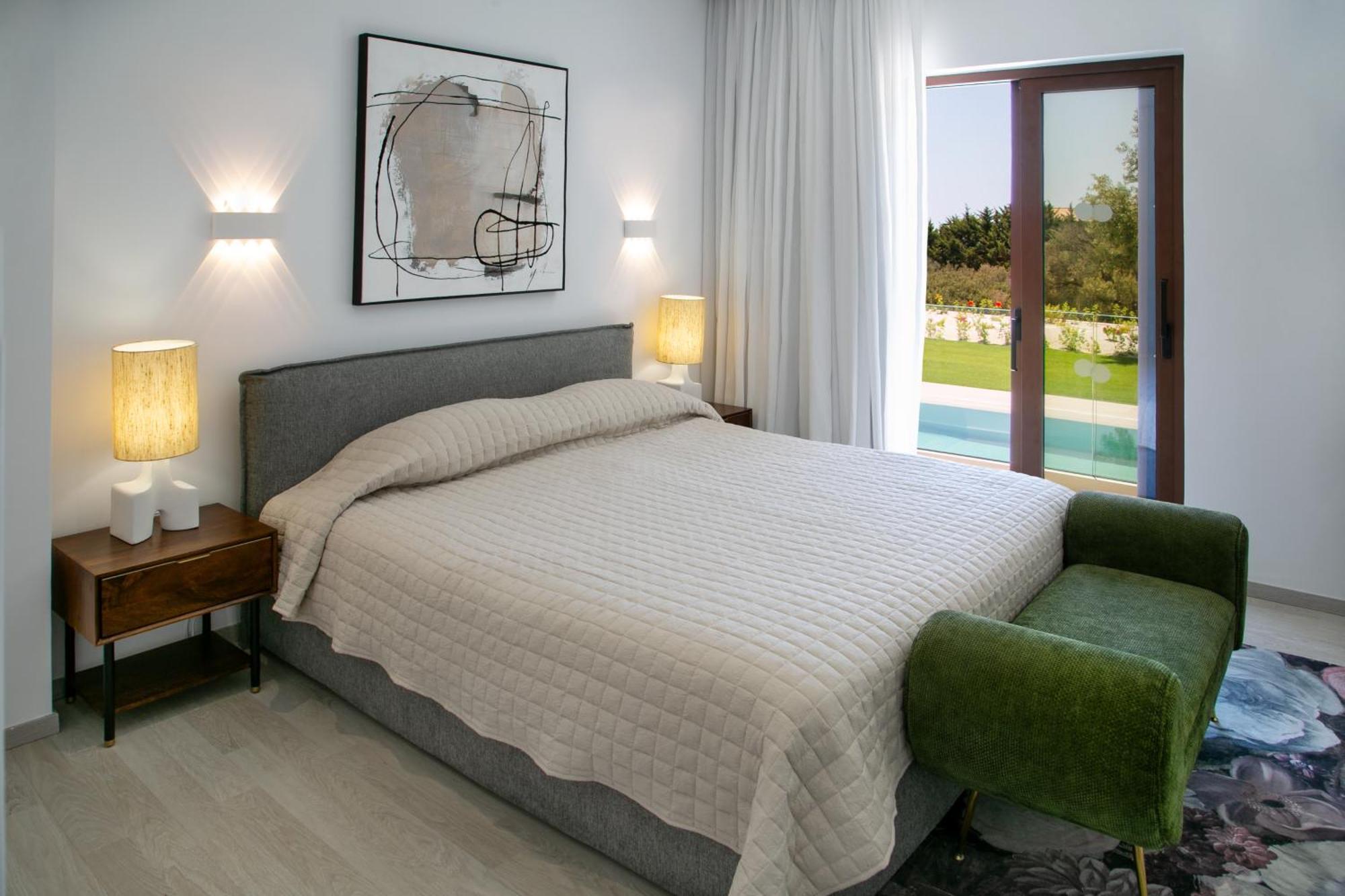 Aphrodite Hills Resort 4*