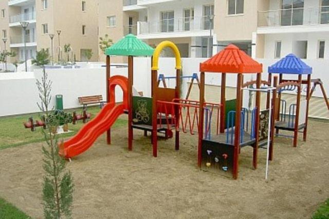 Elysia Park Modern Townhouse Holiday home Paphos