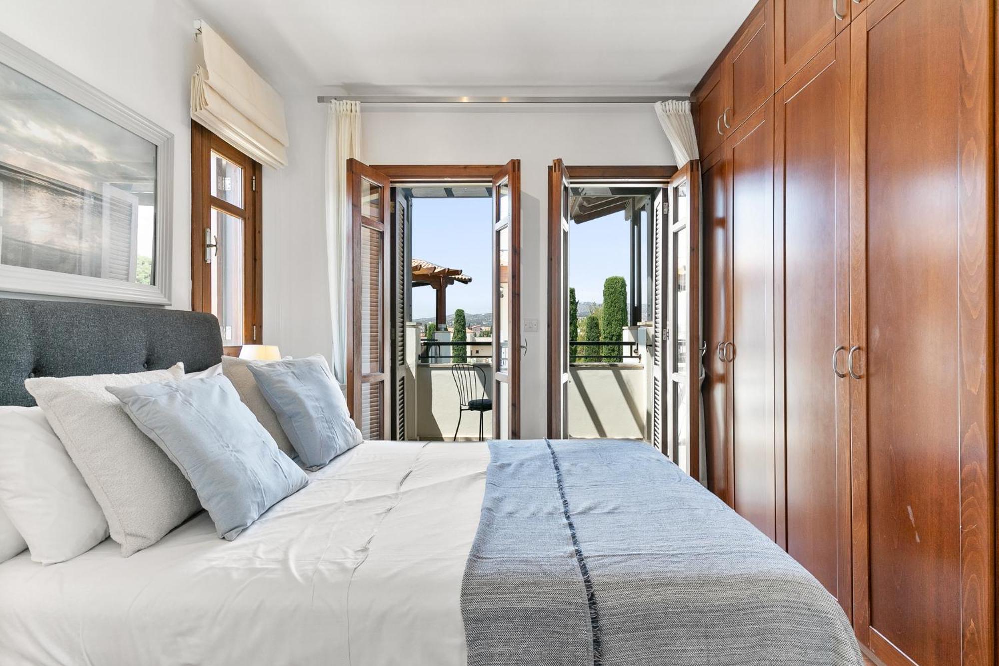 Apartment 2 Bedroom Chloe With Communal Pool, Aphrodite Hills Kouklia