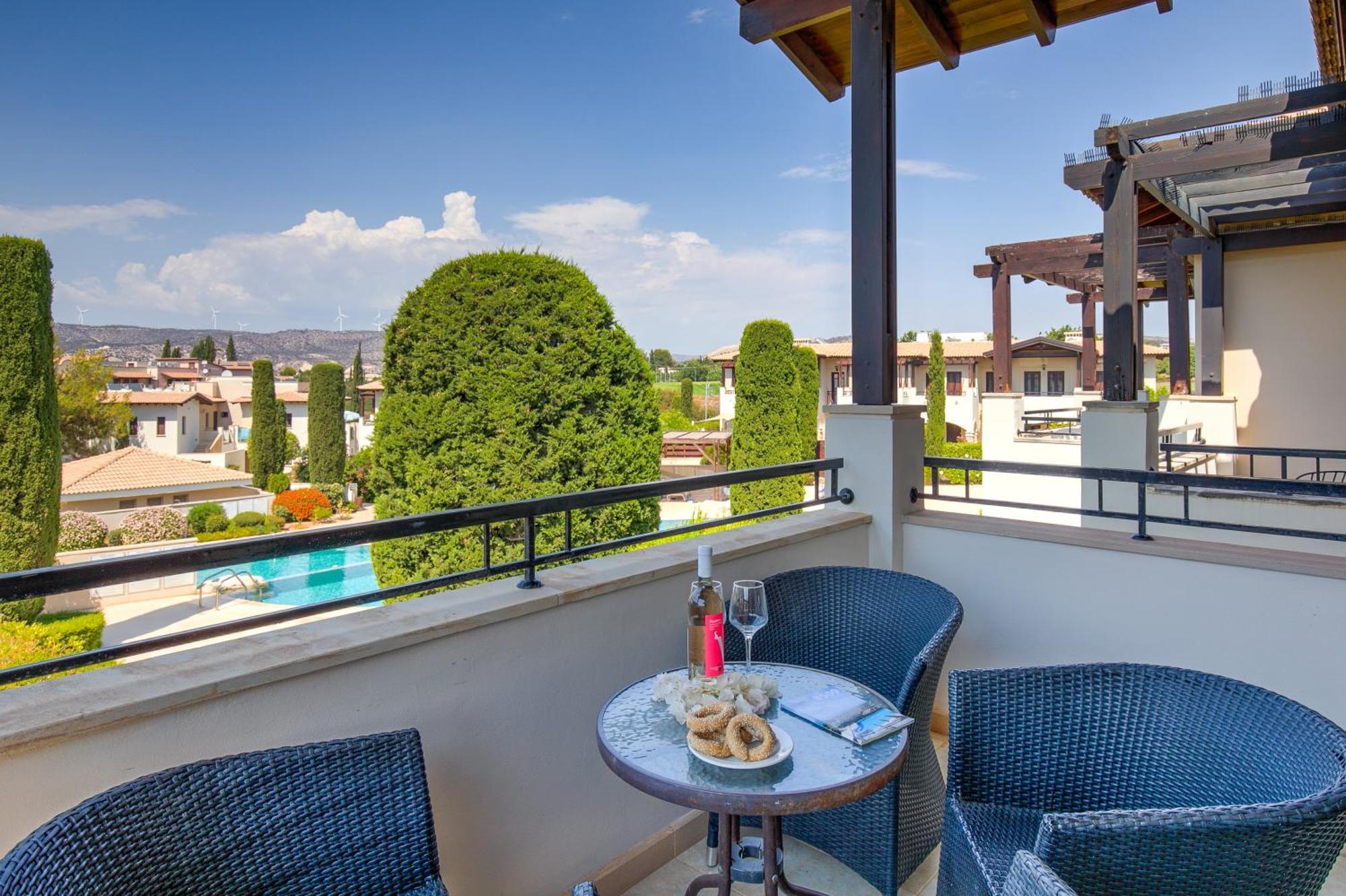 2 Bedroom Chloe With Communal Pool, Aphrodite Hills *