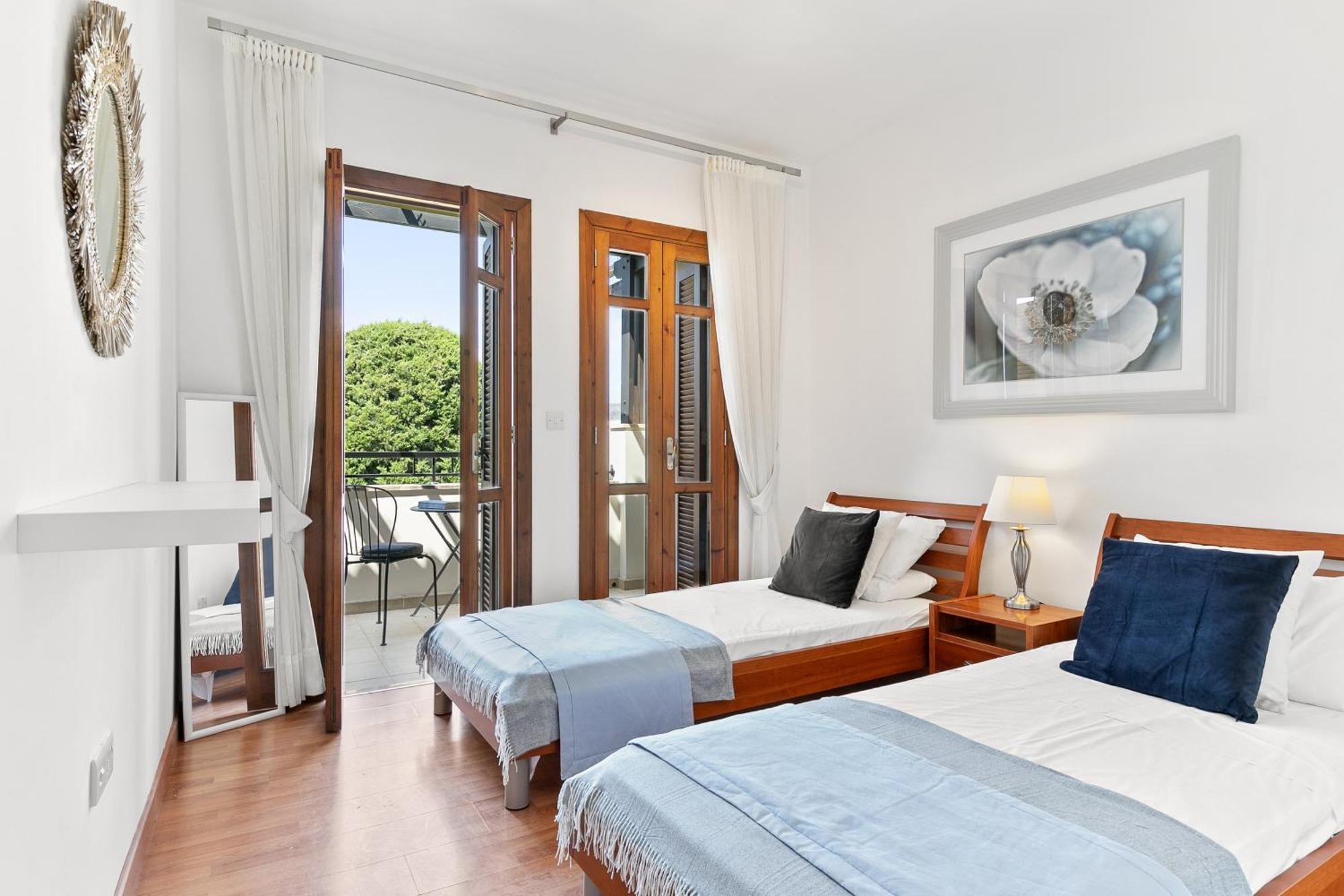2 Bedroom Chloe With Communal Pool, Aphrodite Hills