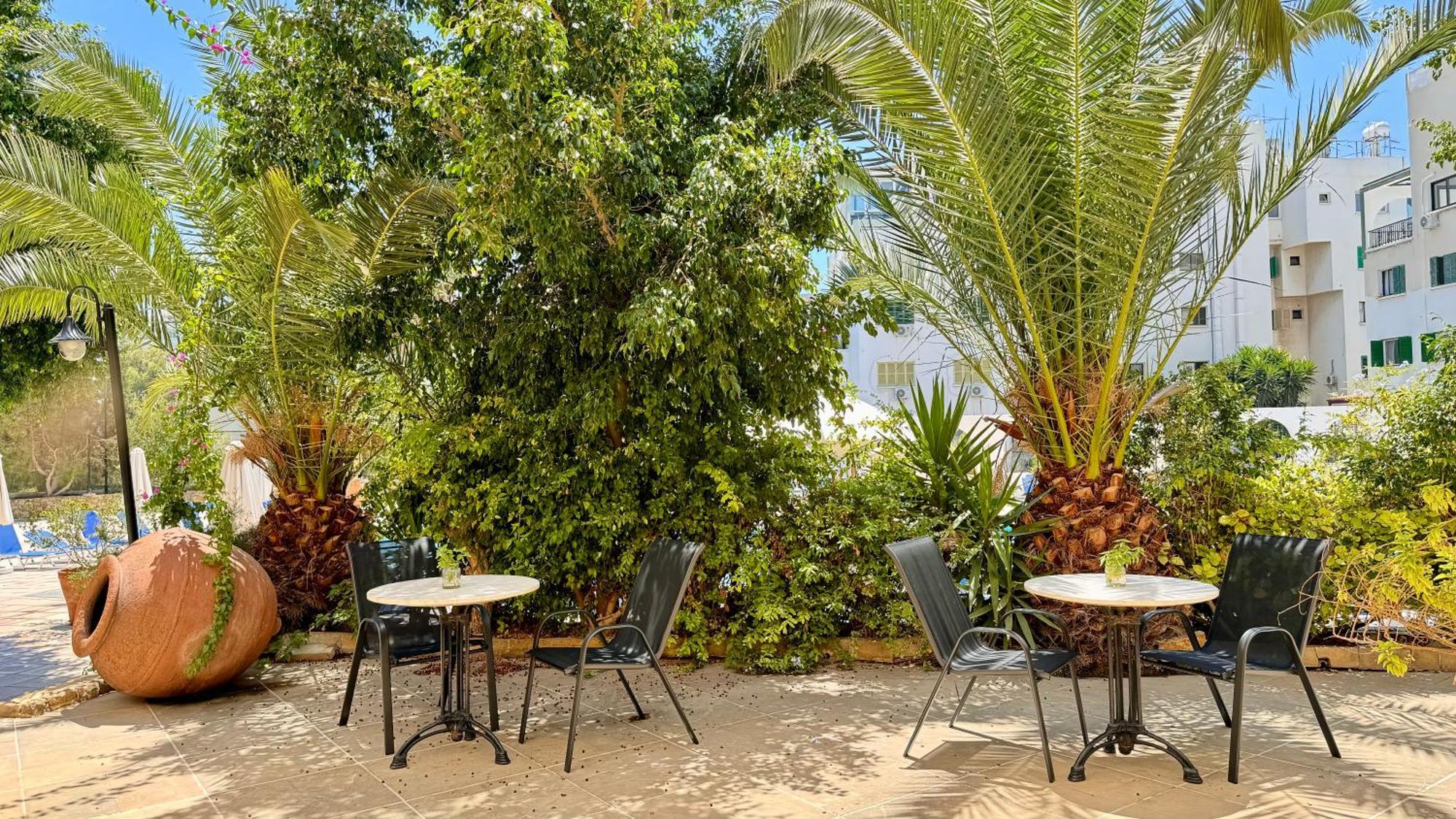 Hotel Navarria Blue 3*