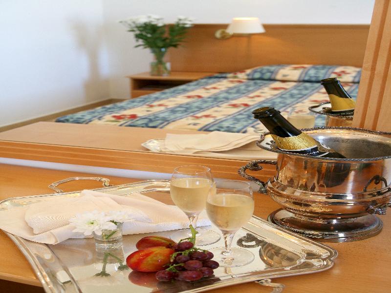Aparthotel Stephanos