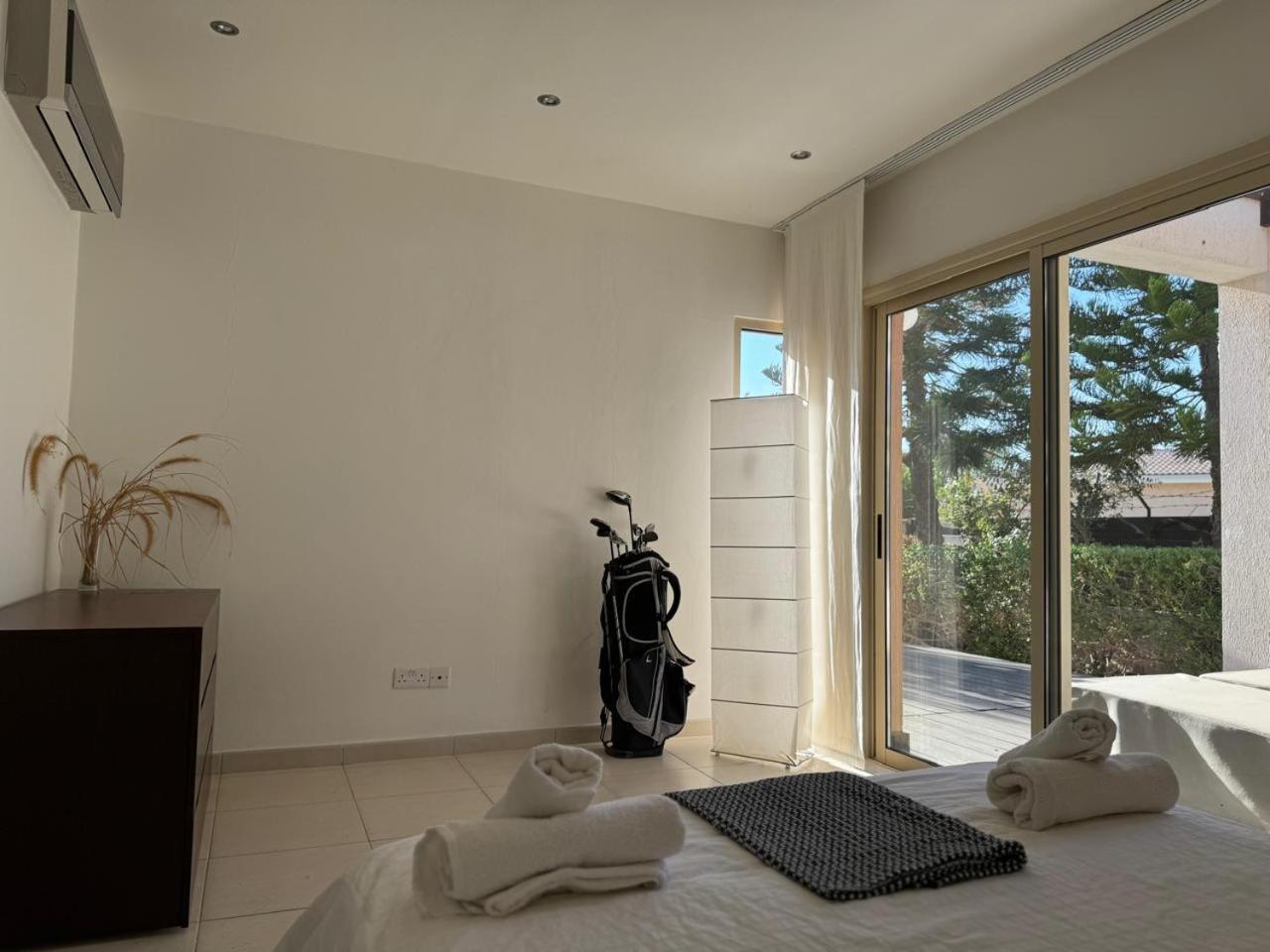 Thalassa Villa
