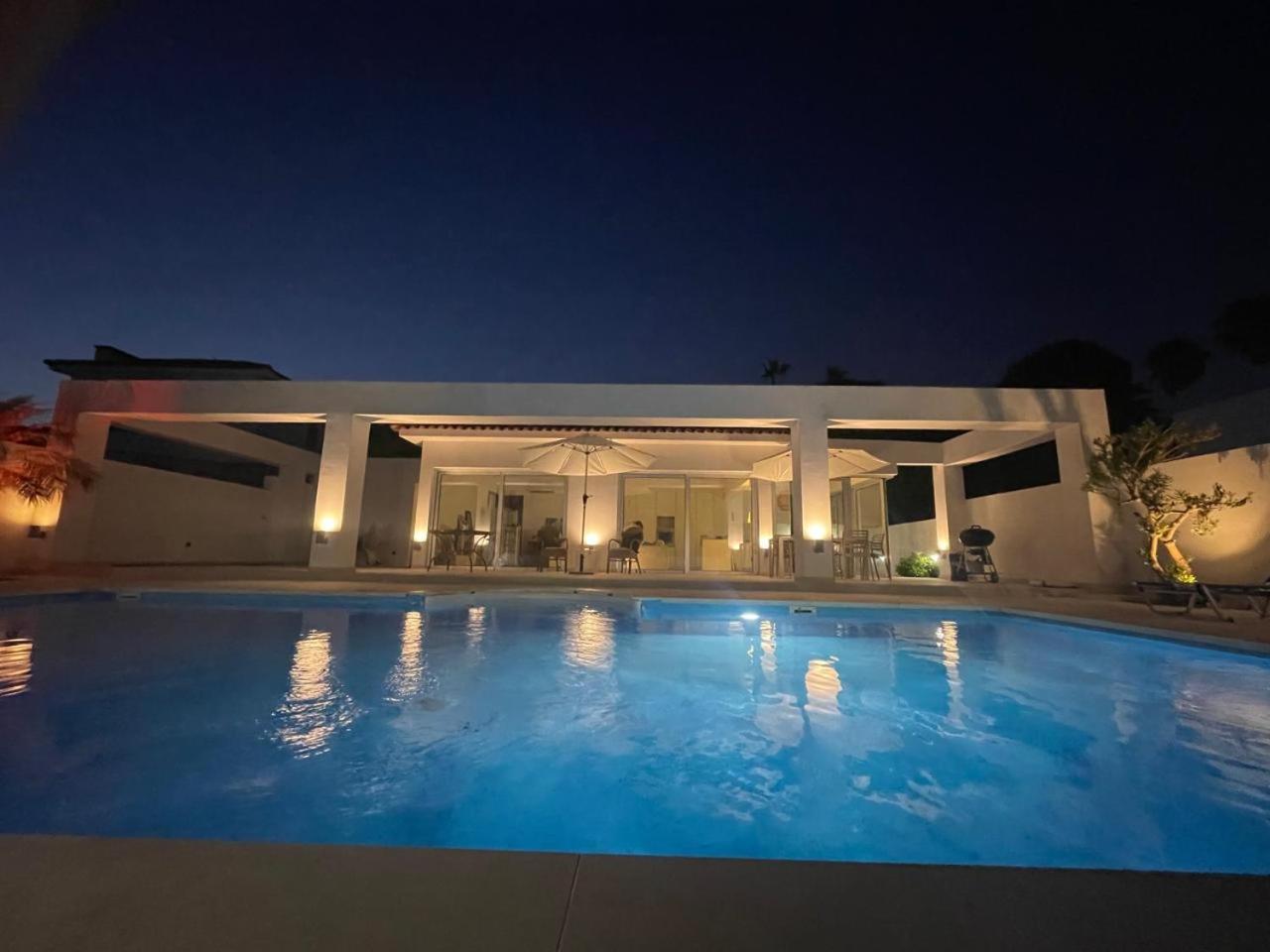 Katikies Grand Villa