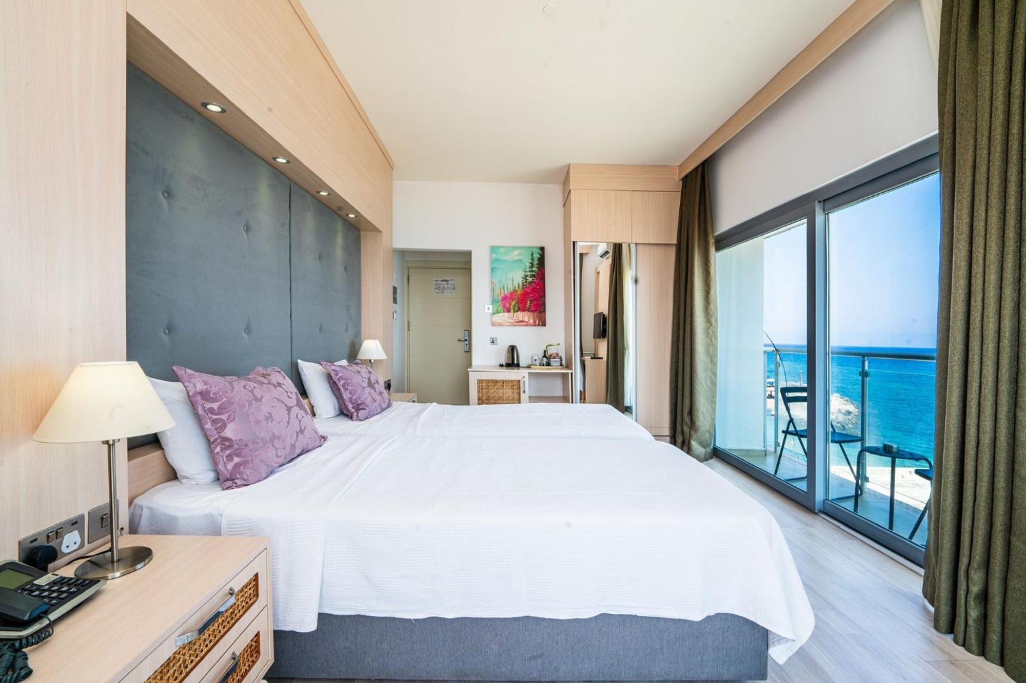 Manolya Hotel