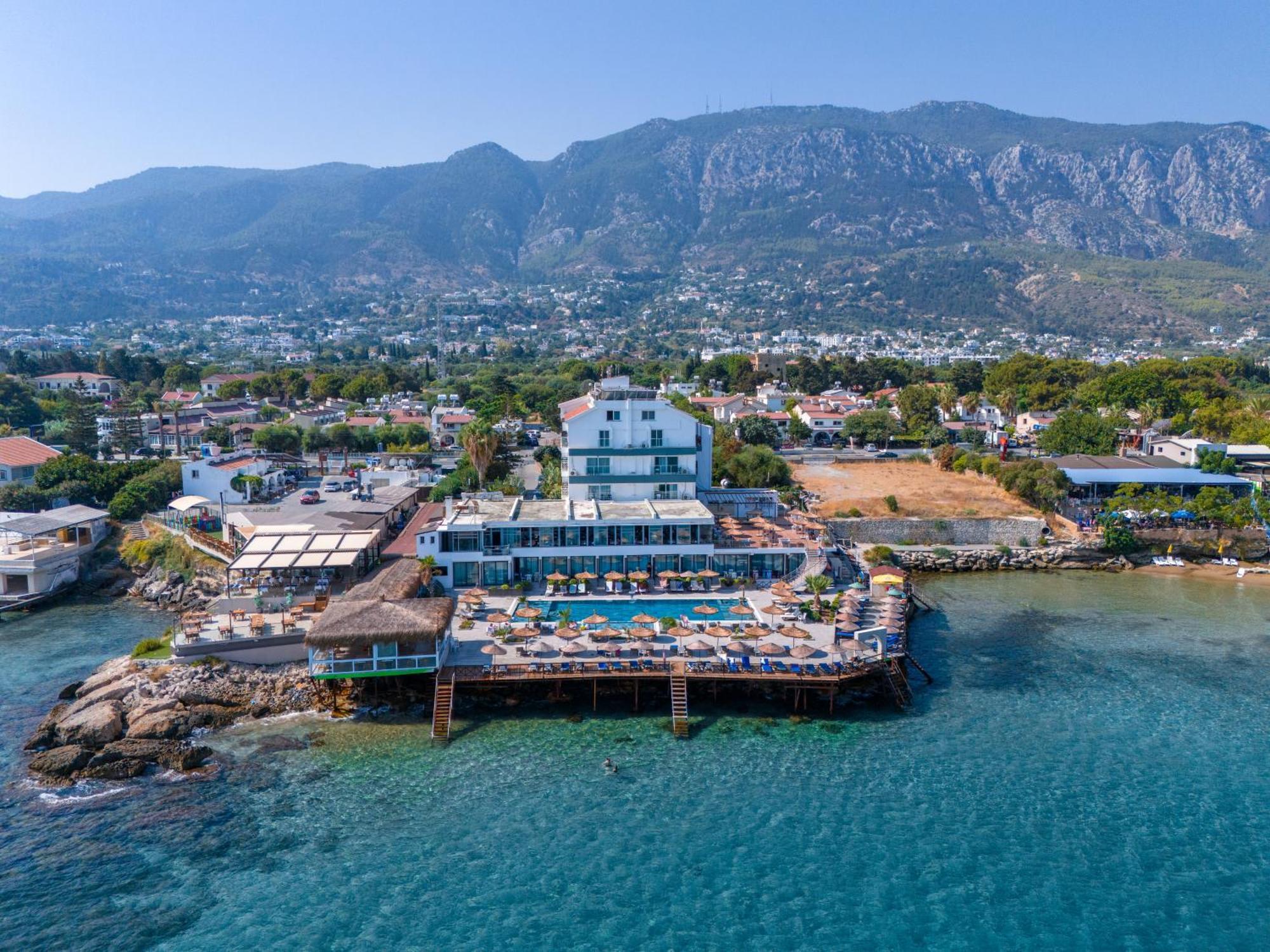 Hotel Manolya 3*