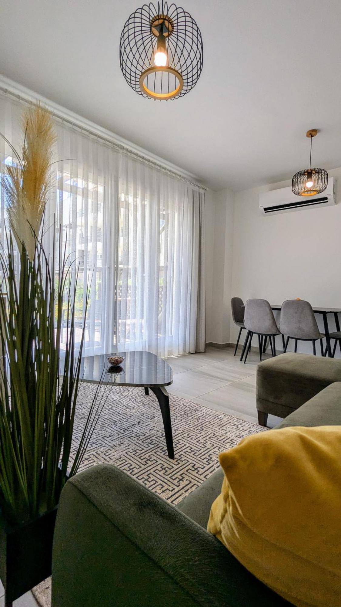 Smart With Large Terrace Apartment
