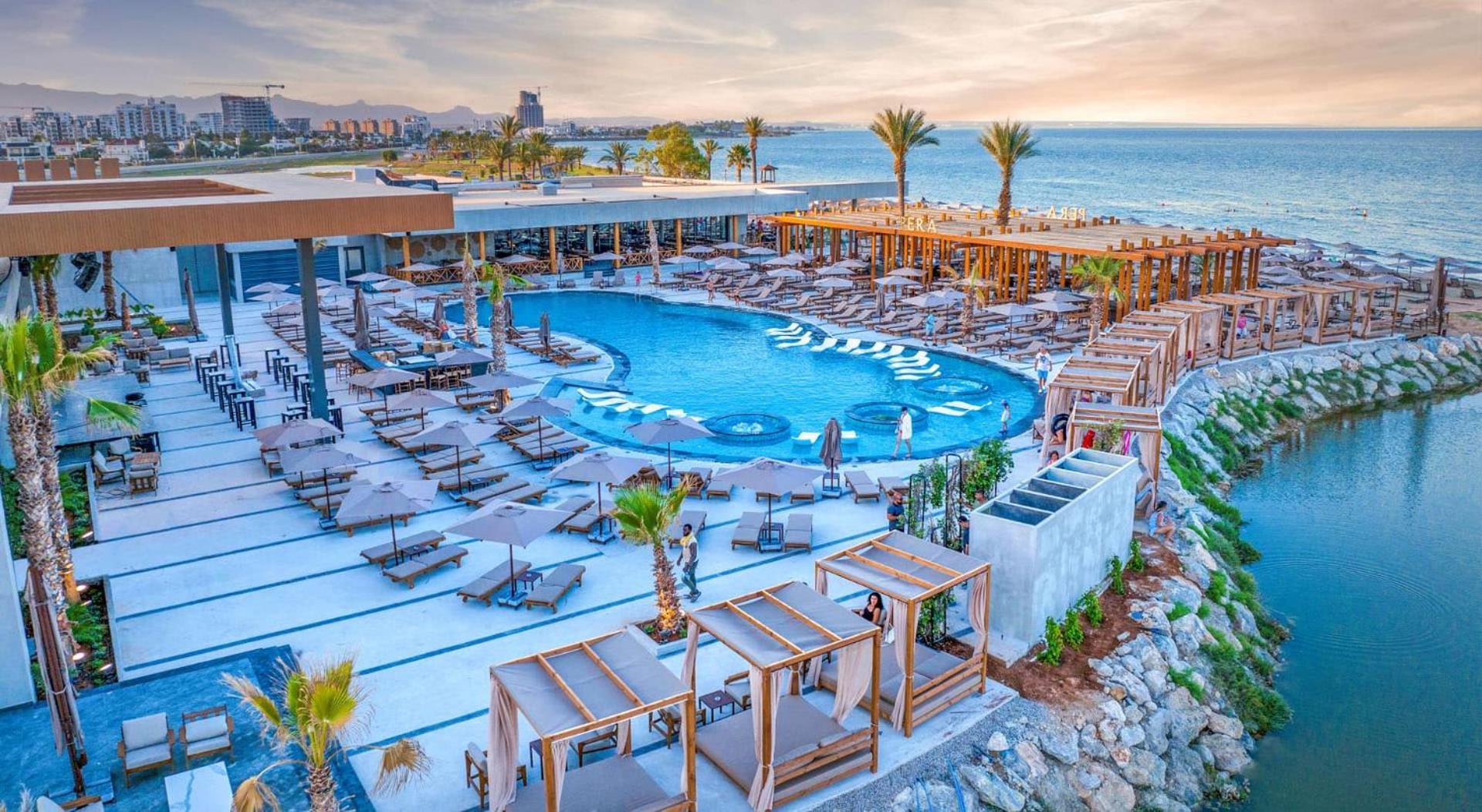 Grand Sapphire & Casino Hotel 5*