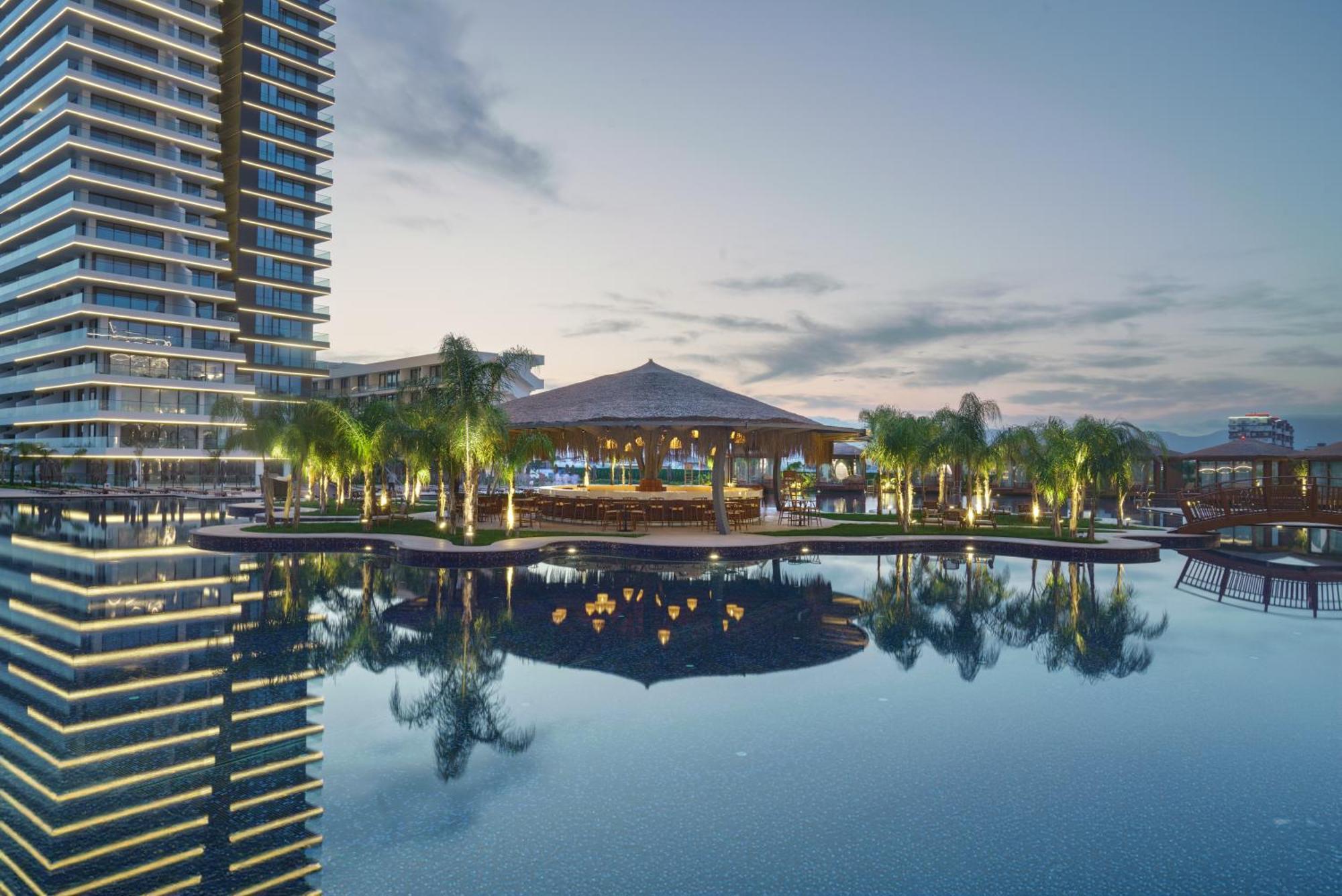 Grand Sapphire & Casino Hotel Trikomo