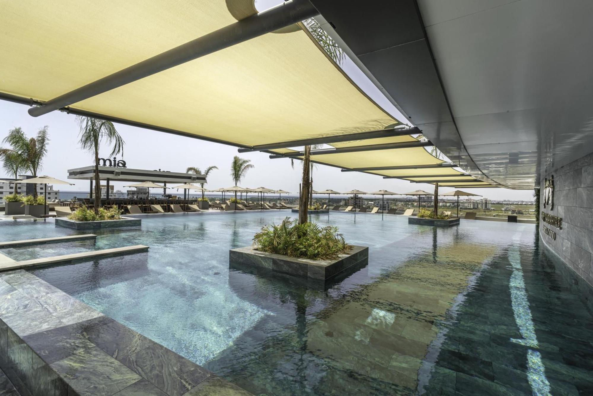Hotel Grand Sapphire & Casino Trikomo