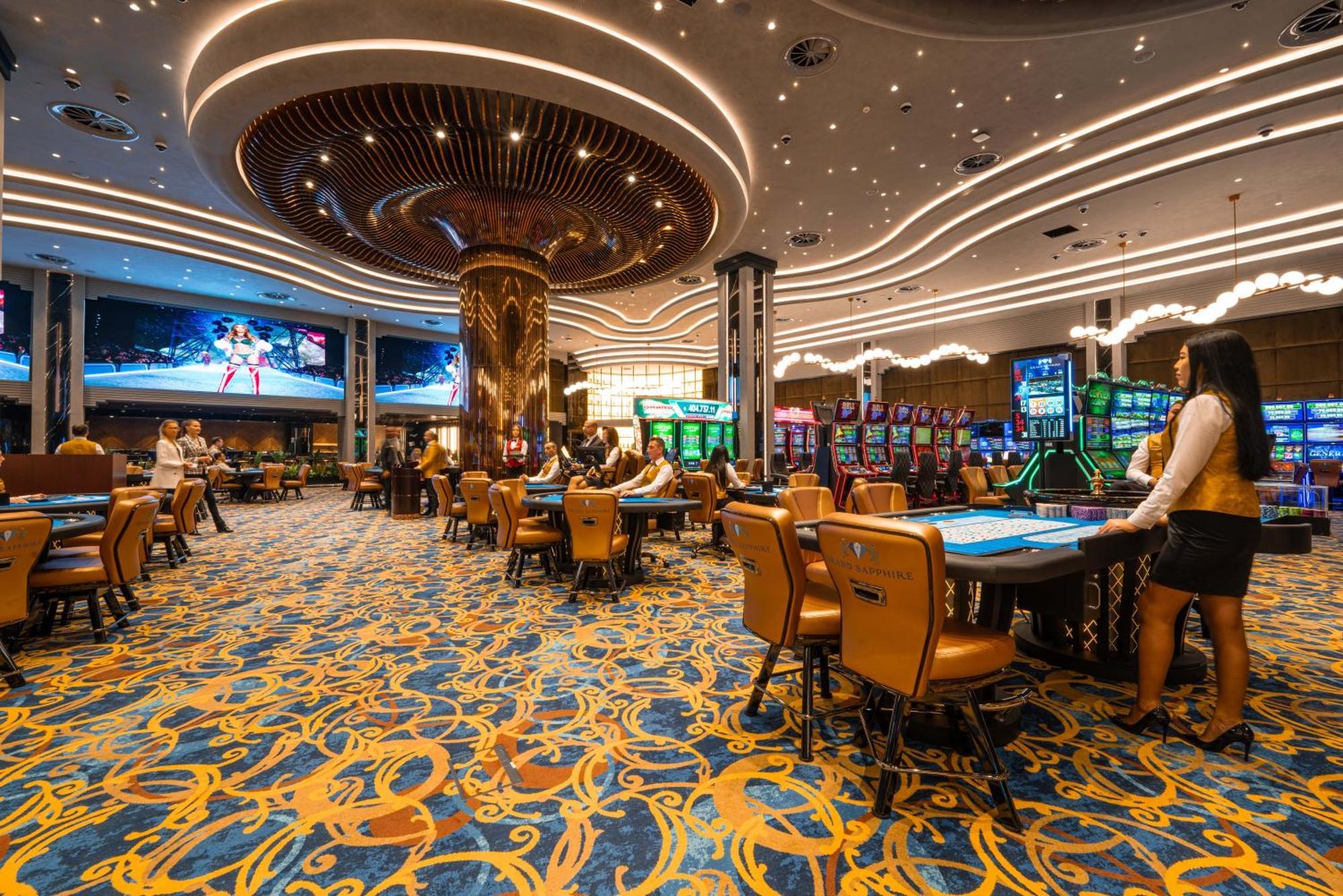 Grand Sapphire & Casino Hotel Trikomo