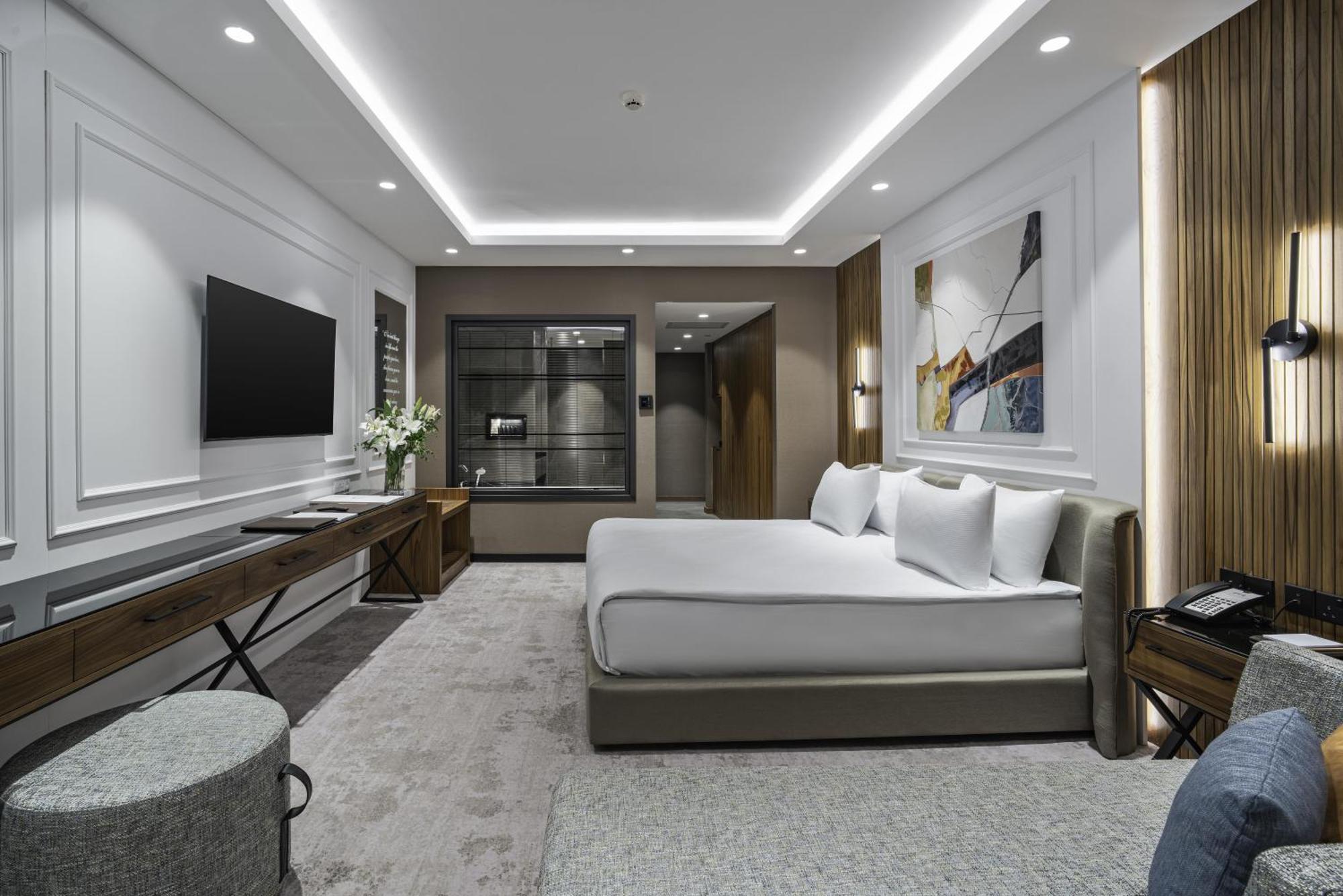 Grand Sapphire & Casino Hotel