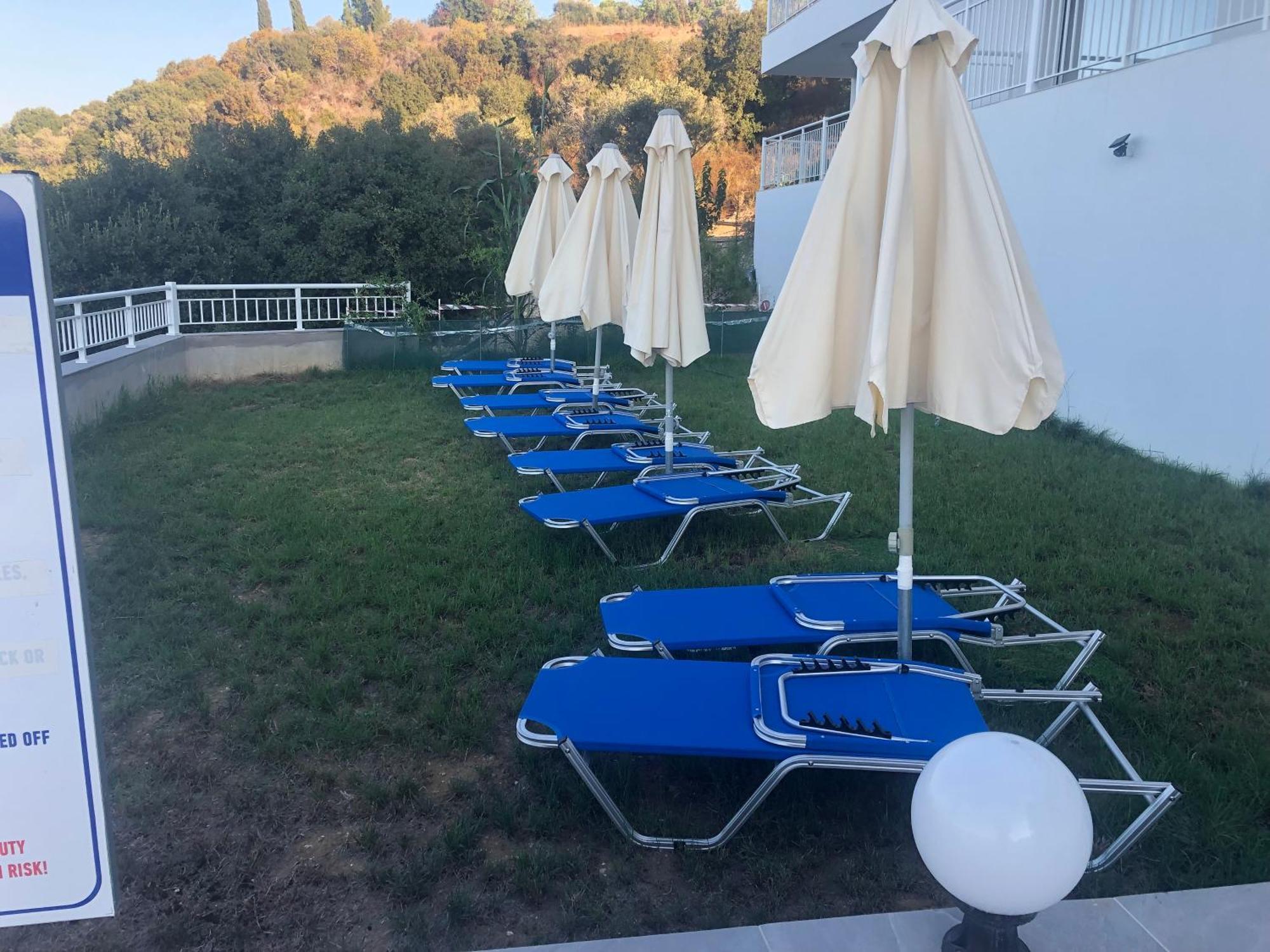 Apartamento Akamas Throne