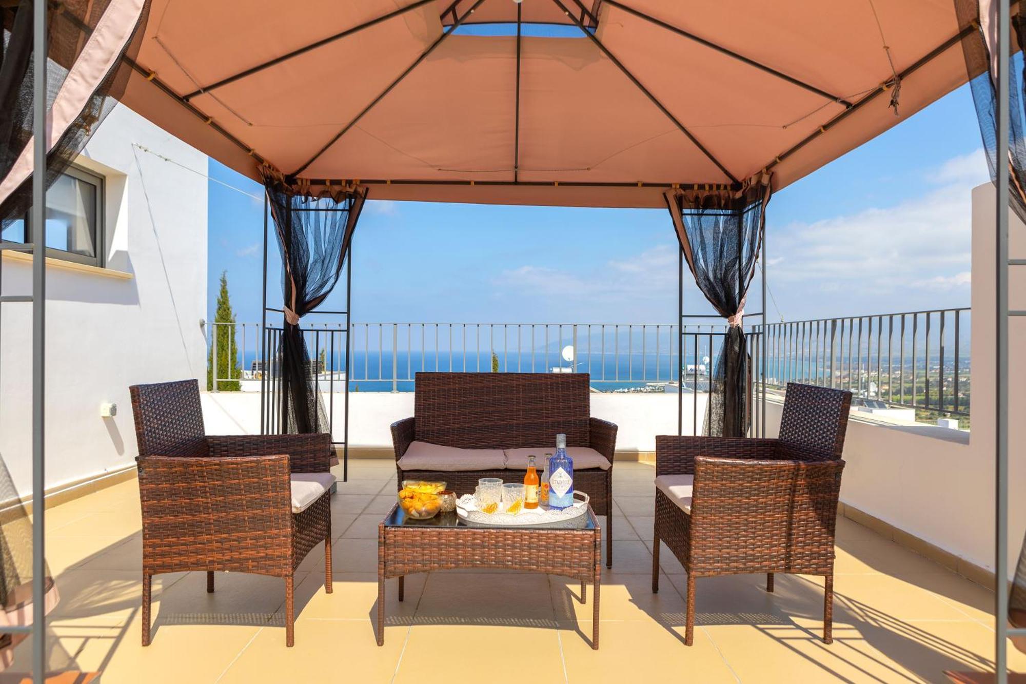 Lenia's Sea View * Neo Chorio