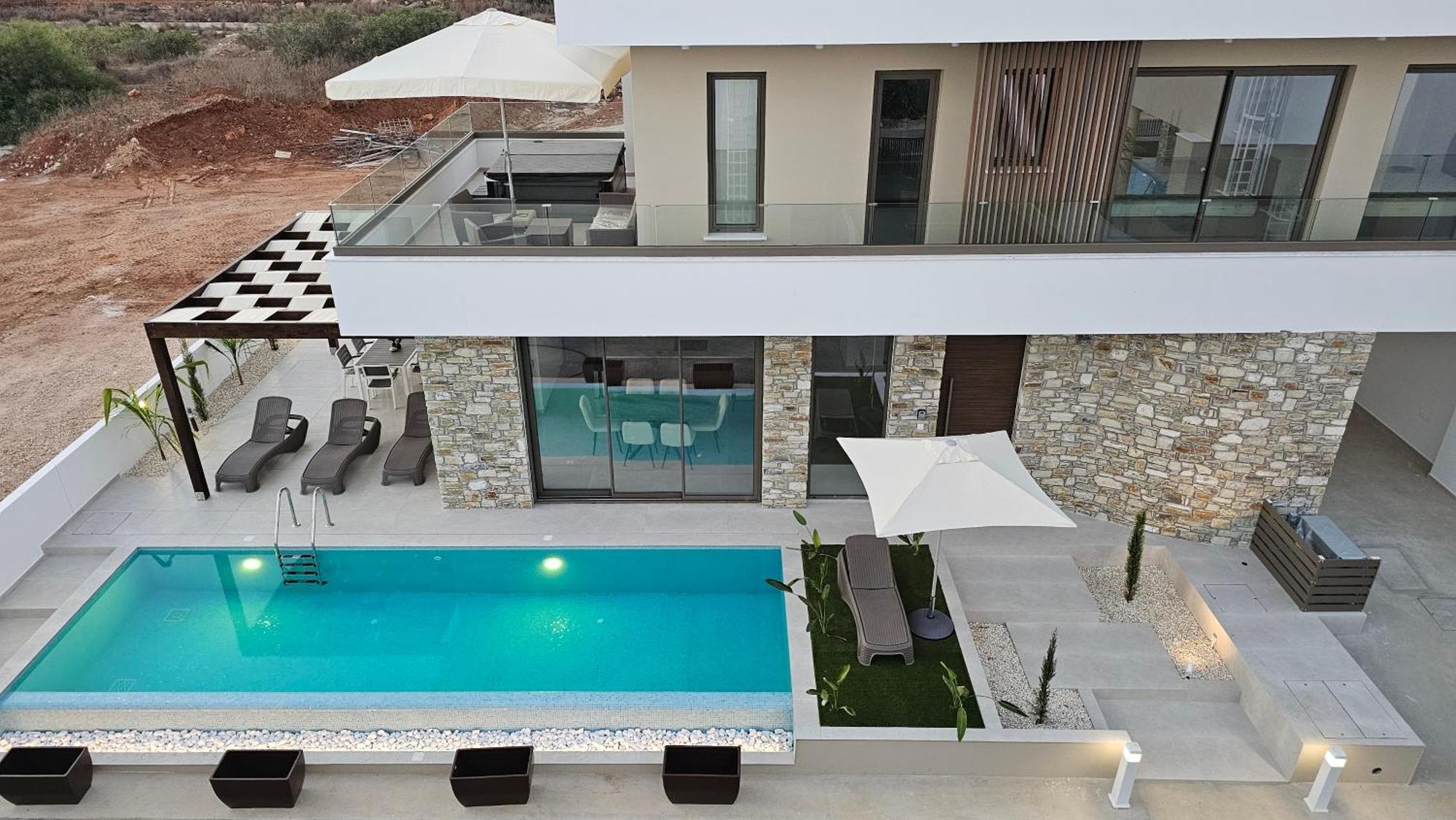 Oasis Luxury Ayia Napa