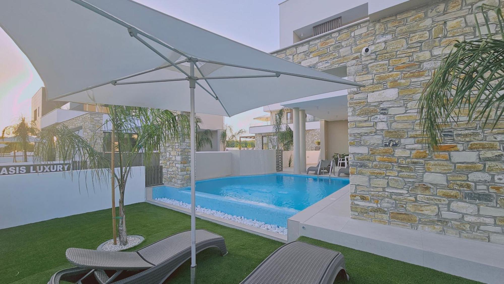 Villa Oasis Luxury *