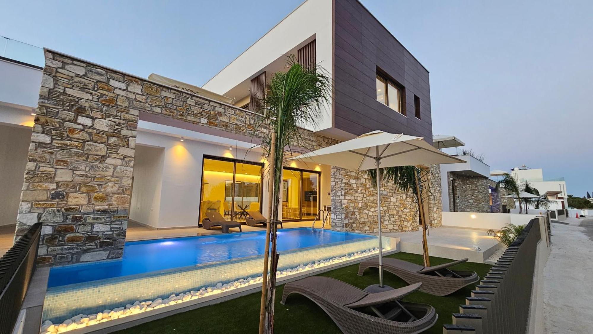 Oasis Luxury * Ayia Napa