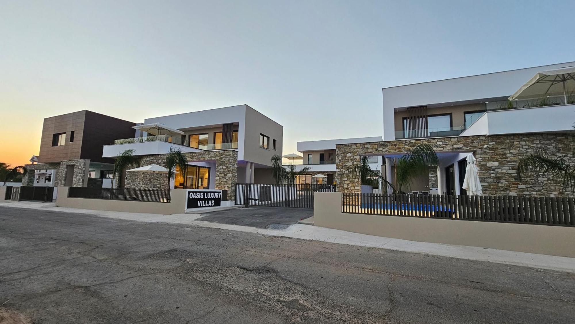 Oasis Luxury