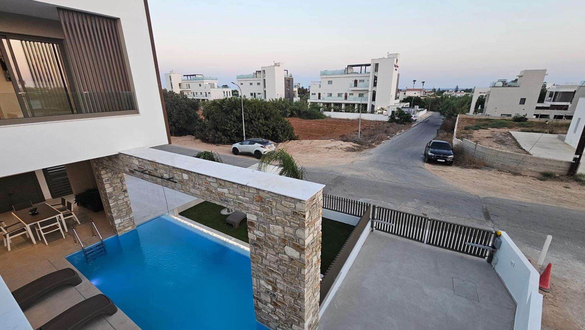Oasis Luxury Villa Ayia Napa