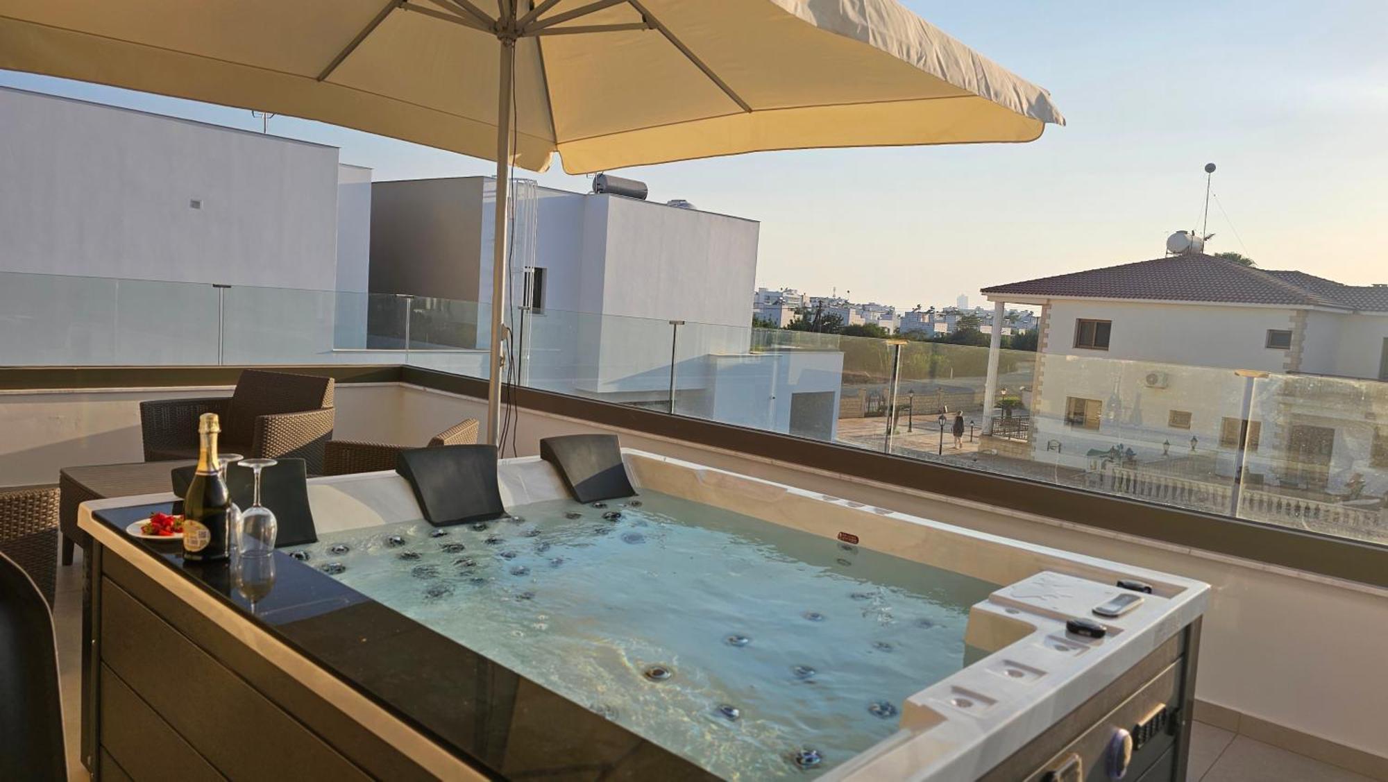 Oasis Luxury