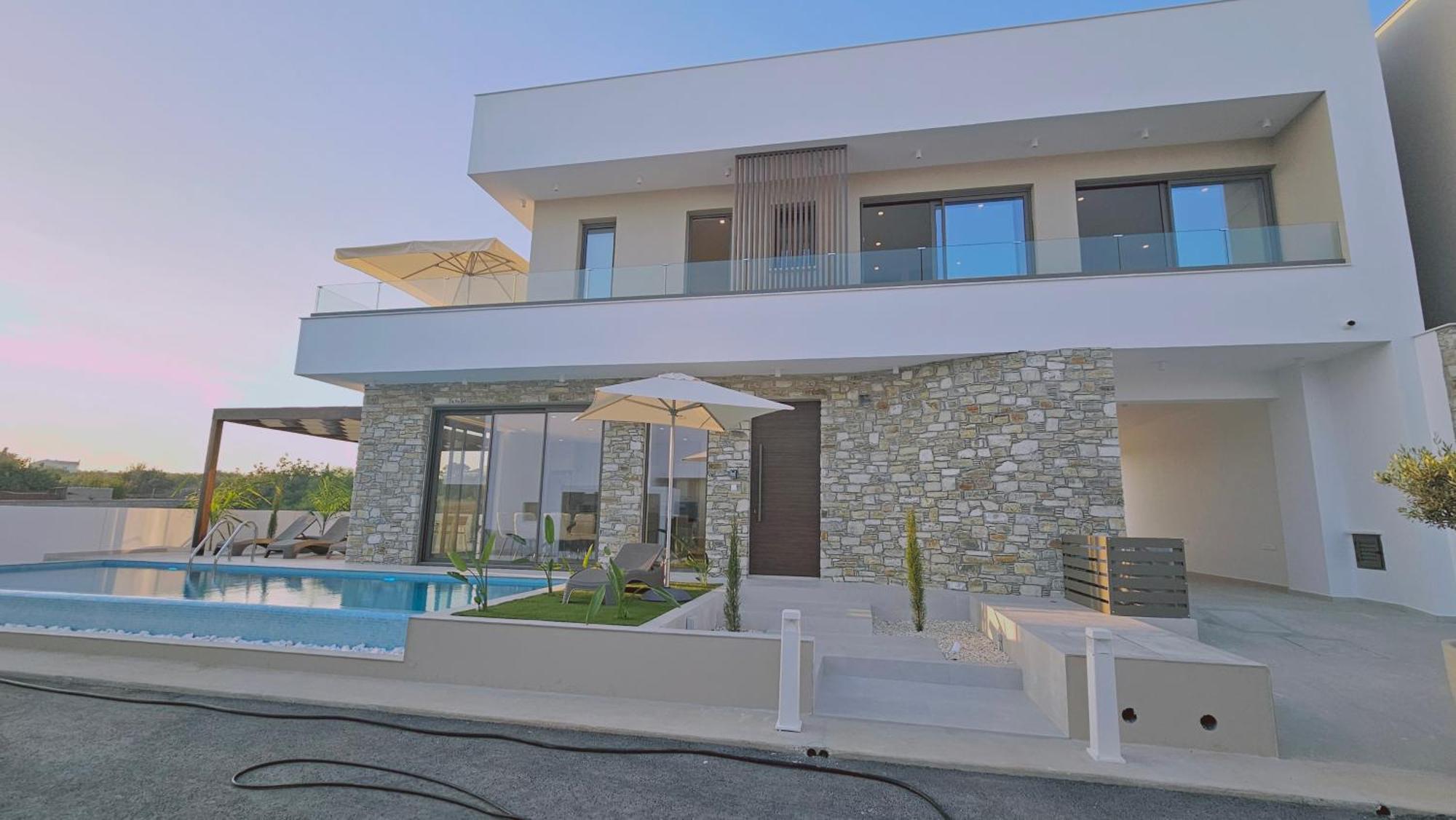 Oasis Luxury Villa
