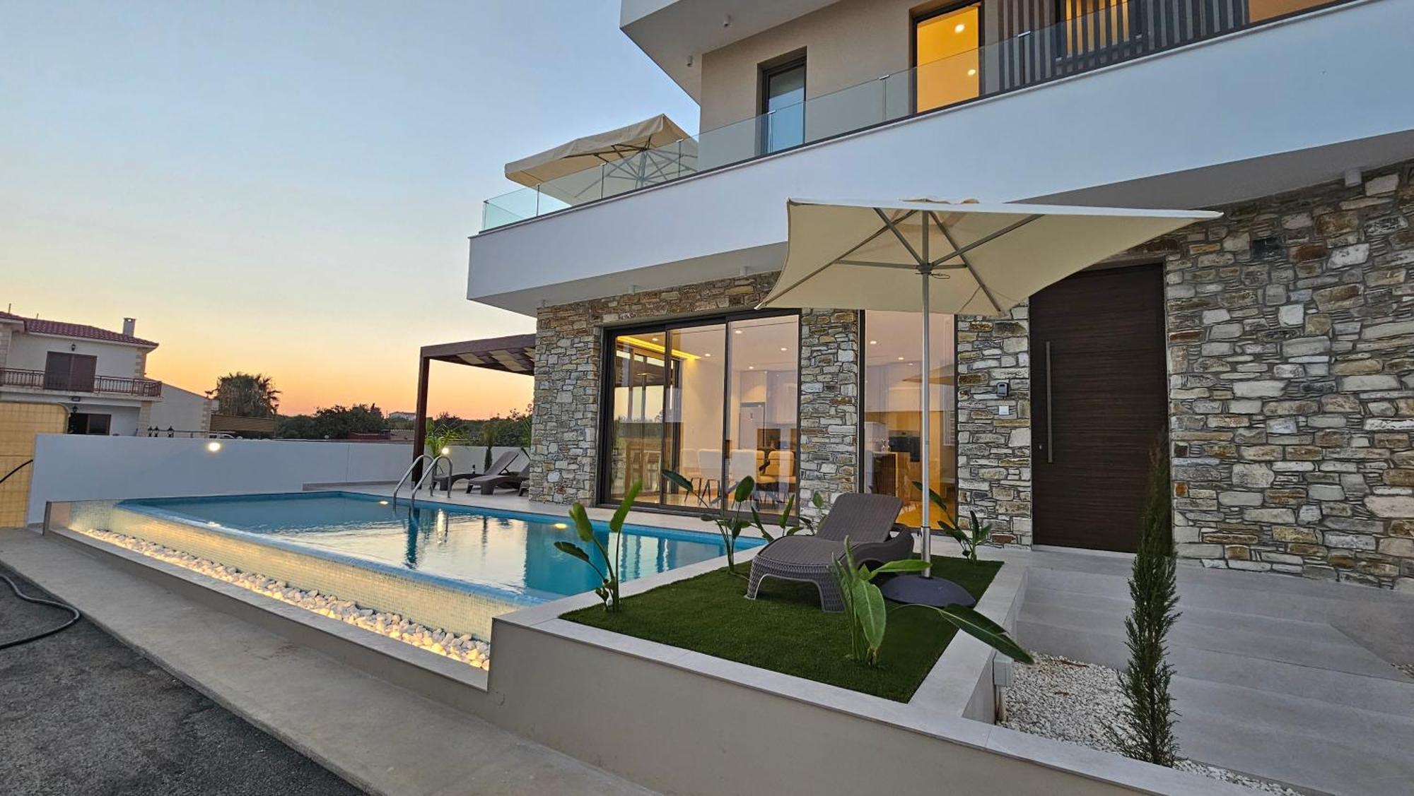 Oasis Luxury *