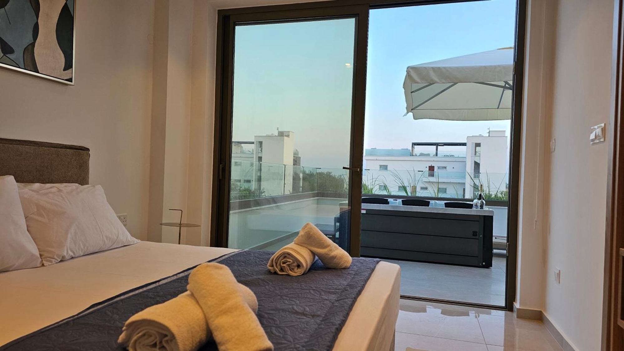 Oasis Luxury * Ayia Napa