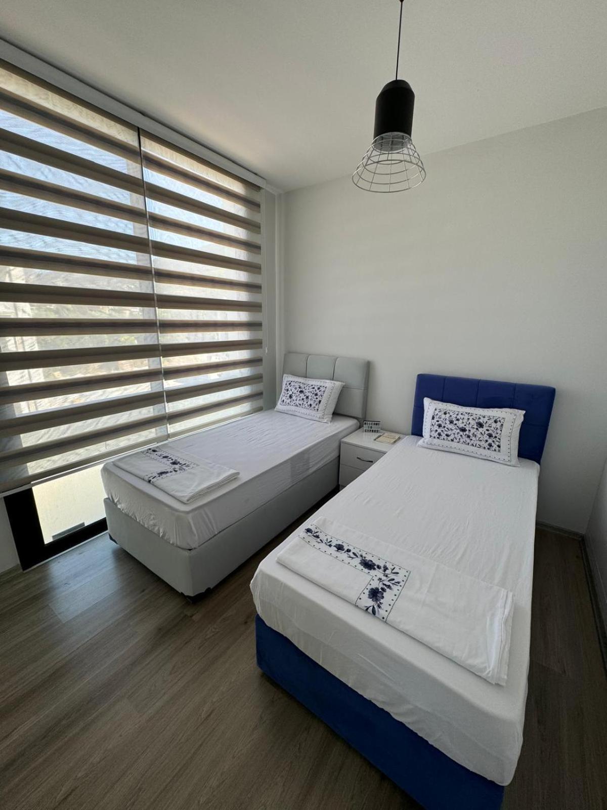Penthouse In Lapta, A Cozy Coastal Retreat *