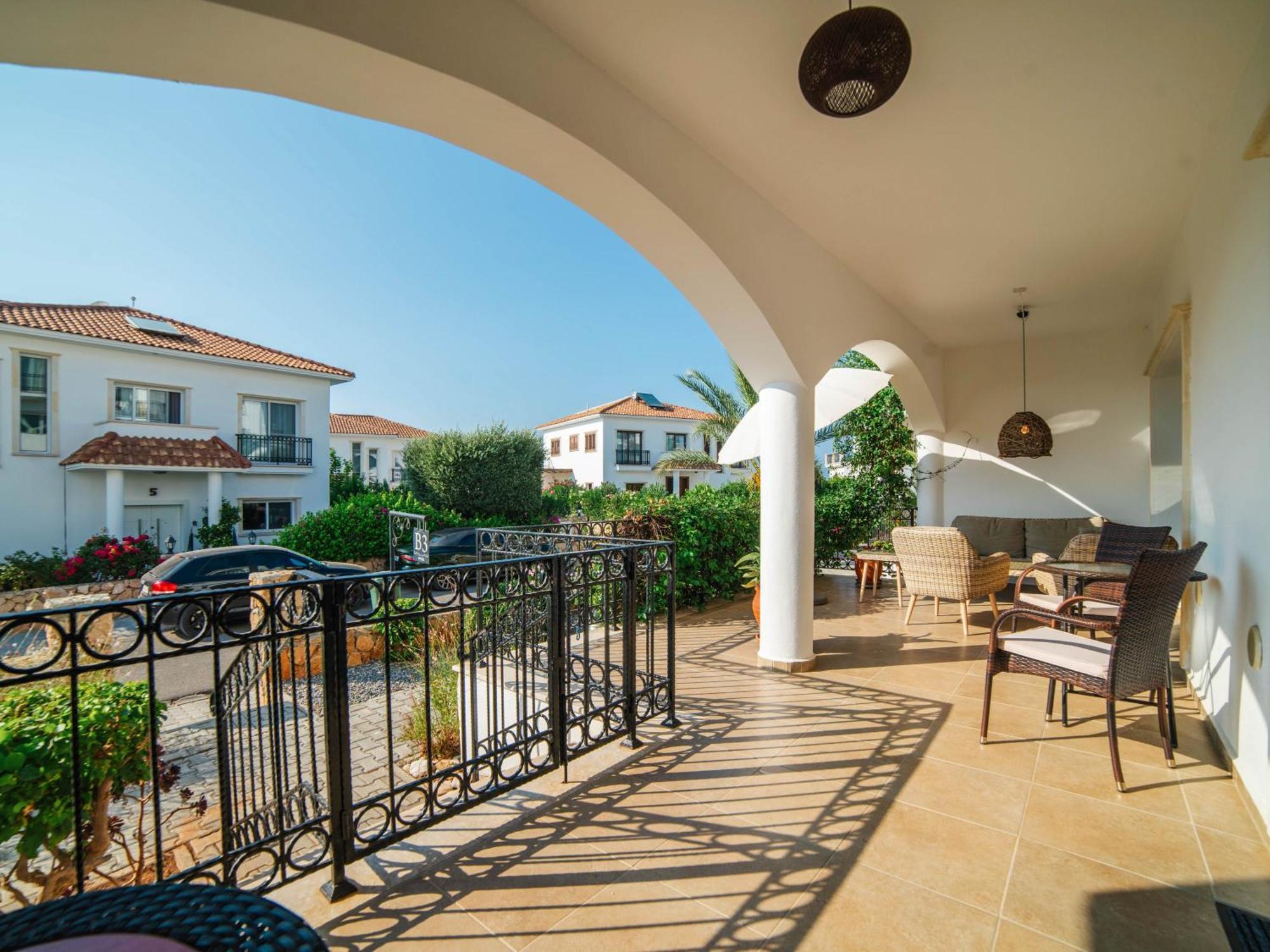 Apartment Sunny And Family Friendly Directly At The Pool *