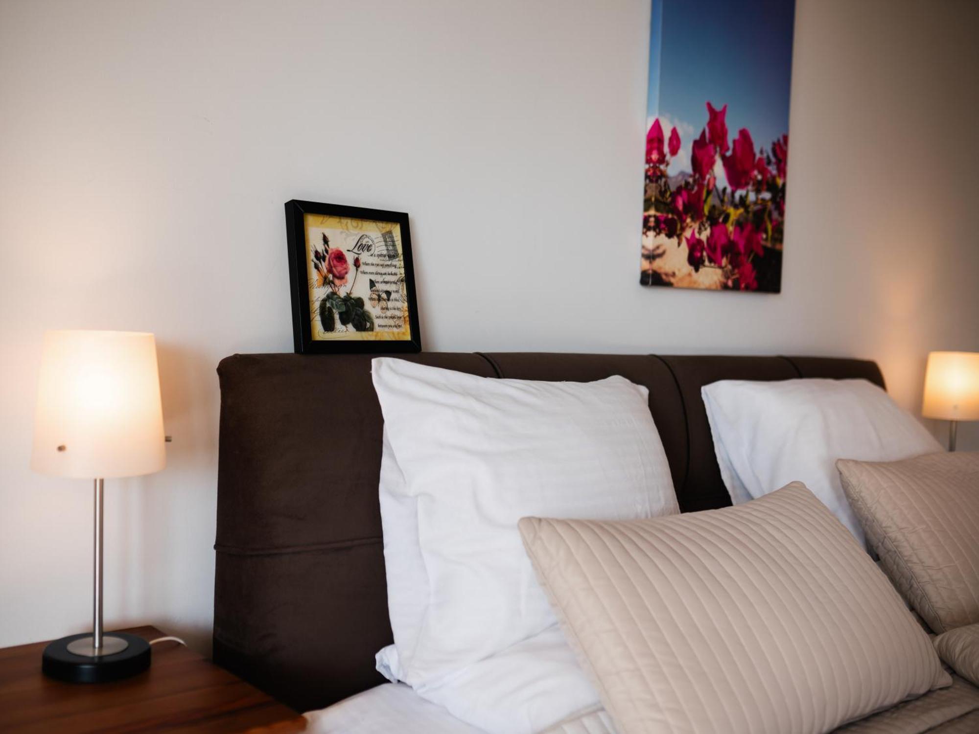 Apartment Sunny And Family Friendly Directly At The Pool *