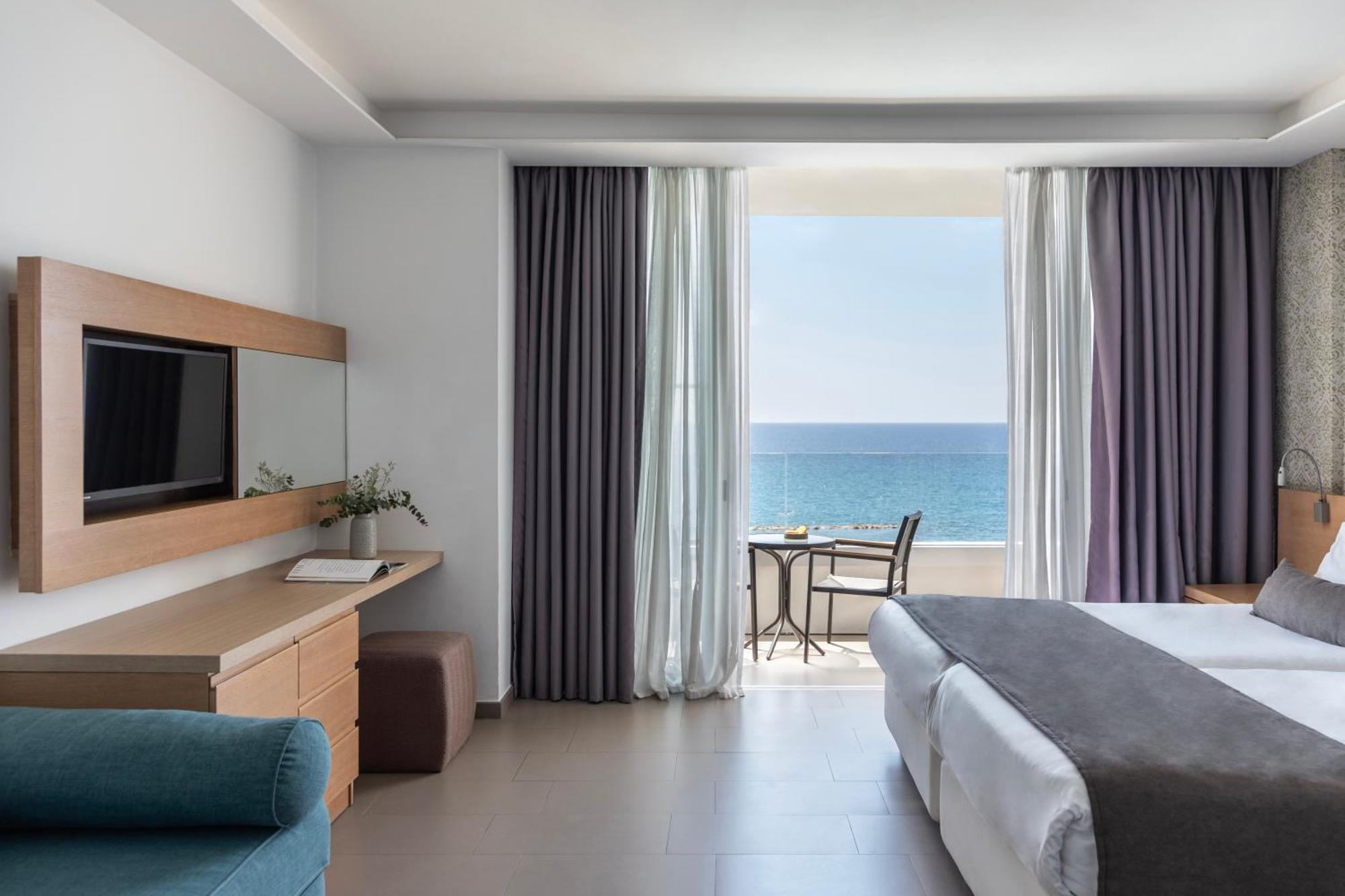 Royal Apollonia By Louis Hotel Limassol