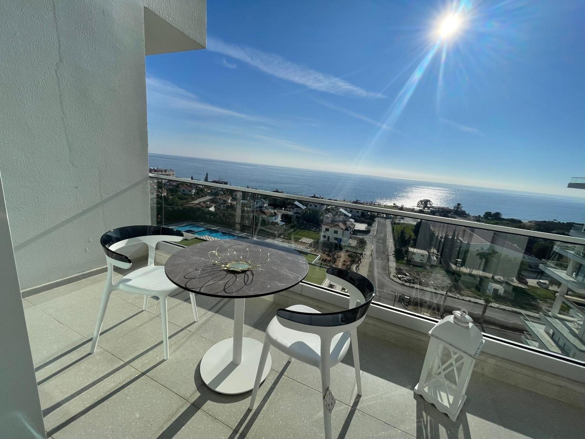 Sea View By The Coast Apartment