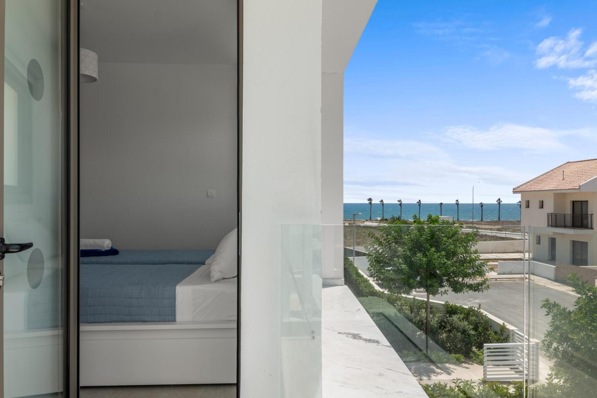 Serenity Waves 21 Villa Softades