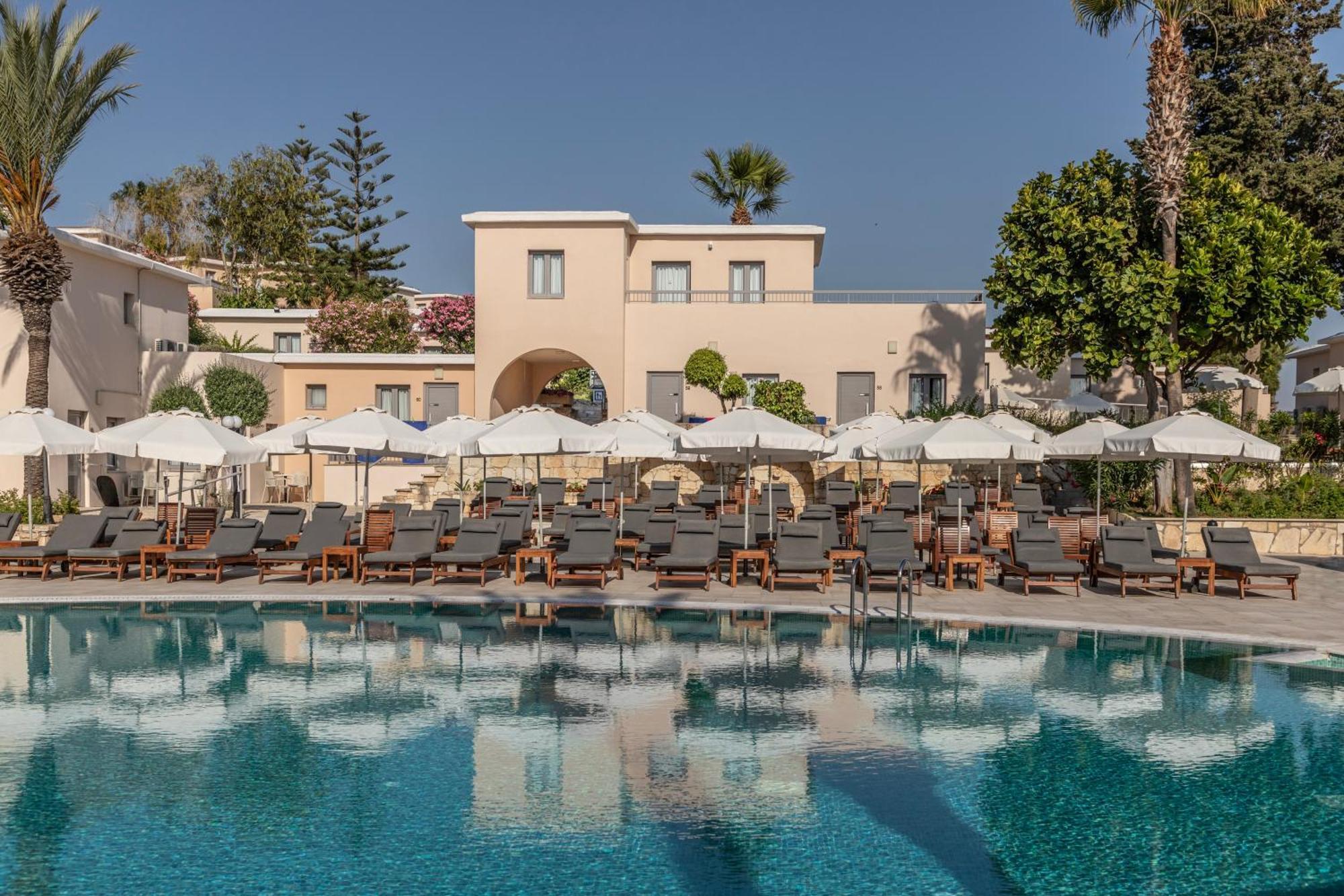 Louis St. Elias & Waterpark Hotel Protaras